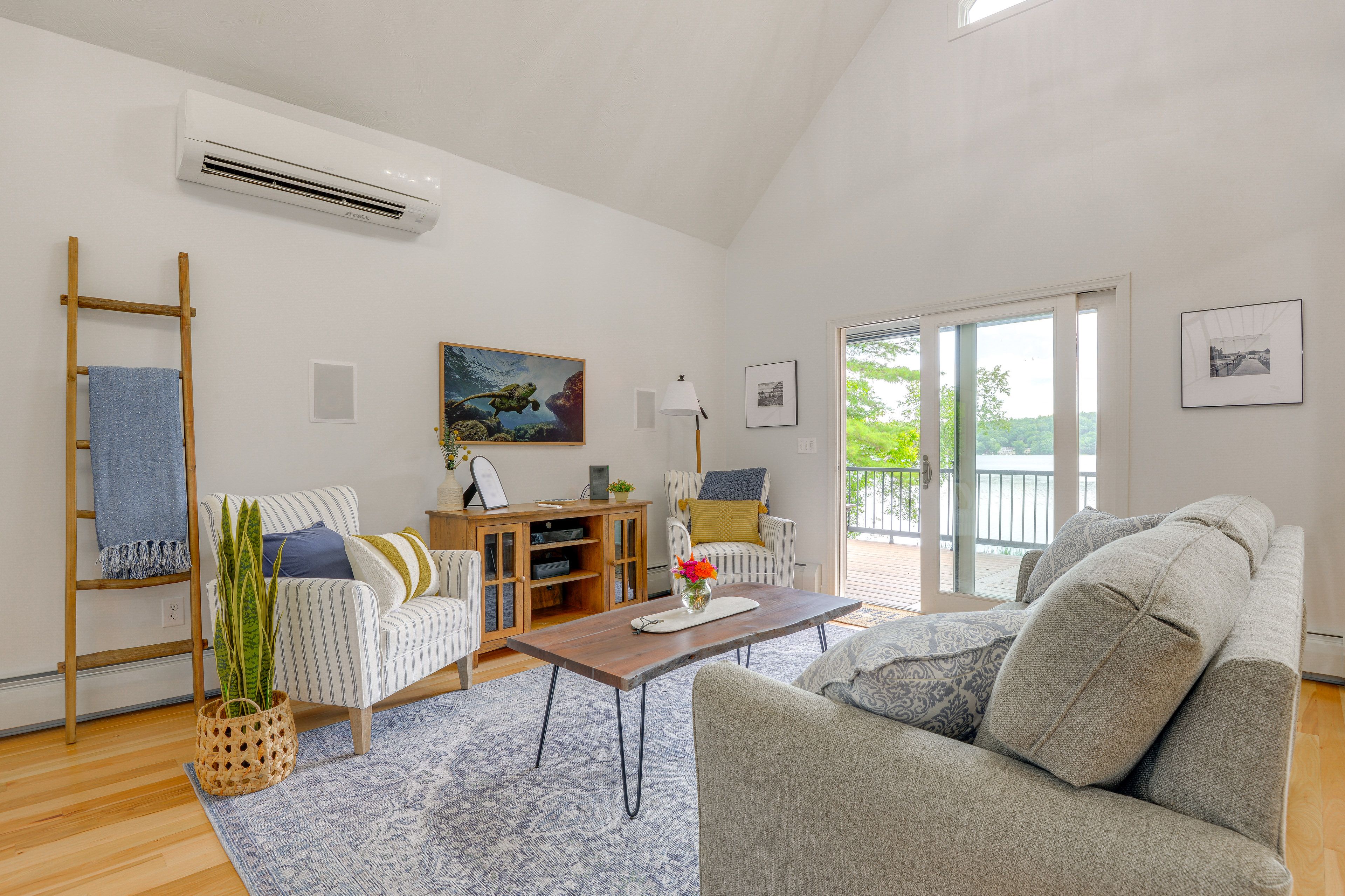 Living Room | 3-Story Home | Free WiFi | Board Games