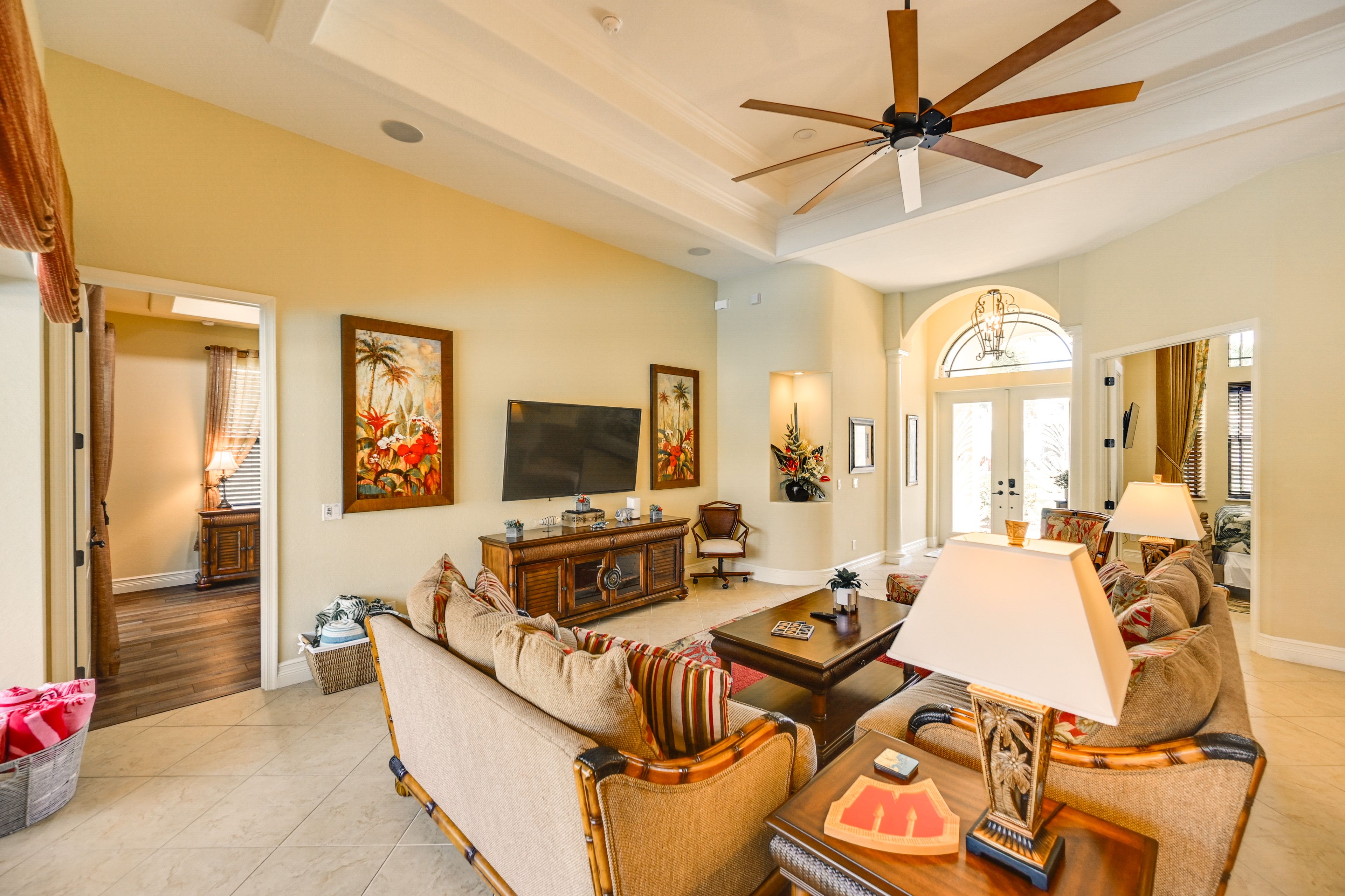 Living Room | Smart TV
