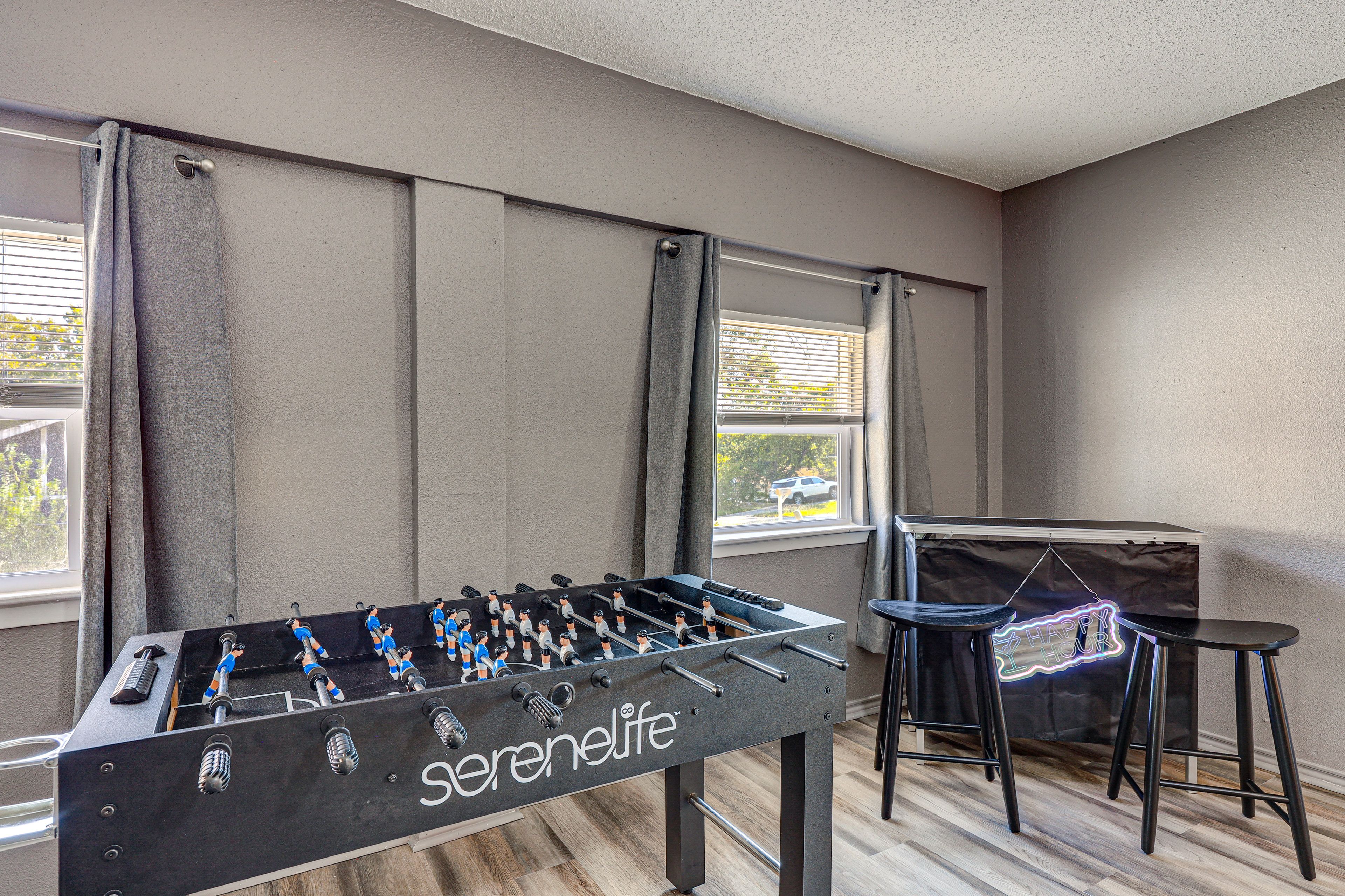 Game Room | Smart TVs | Free WiFi | Central A/C & Heating