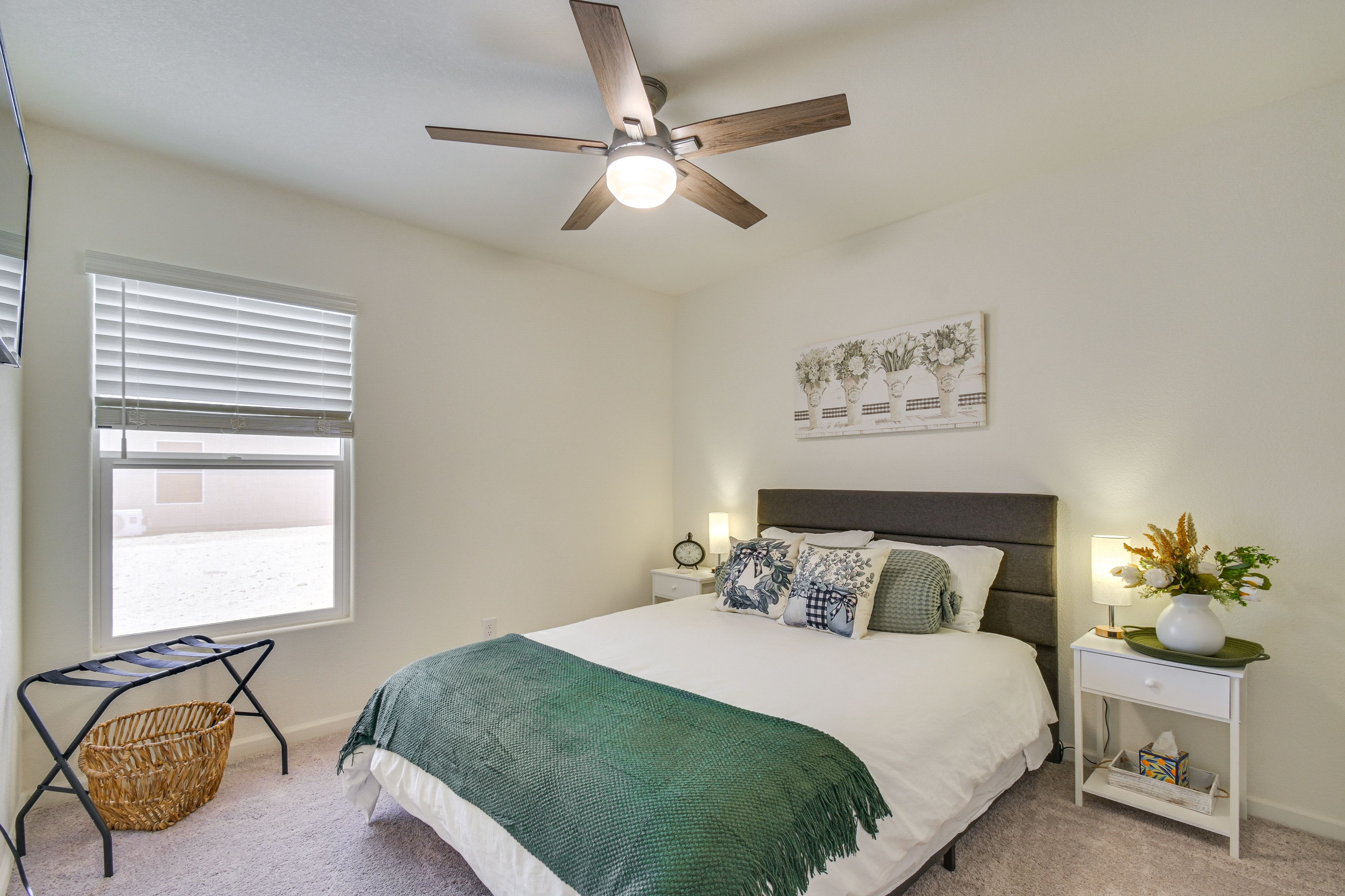 Bedroom 2 | Queen Bed | Smart TV
