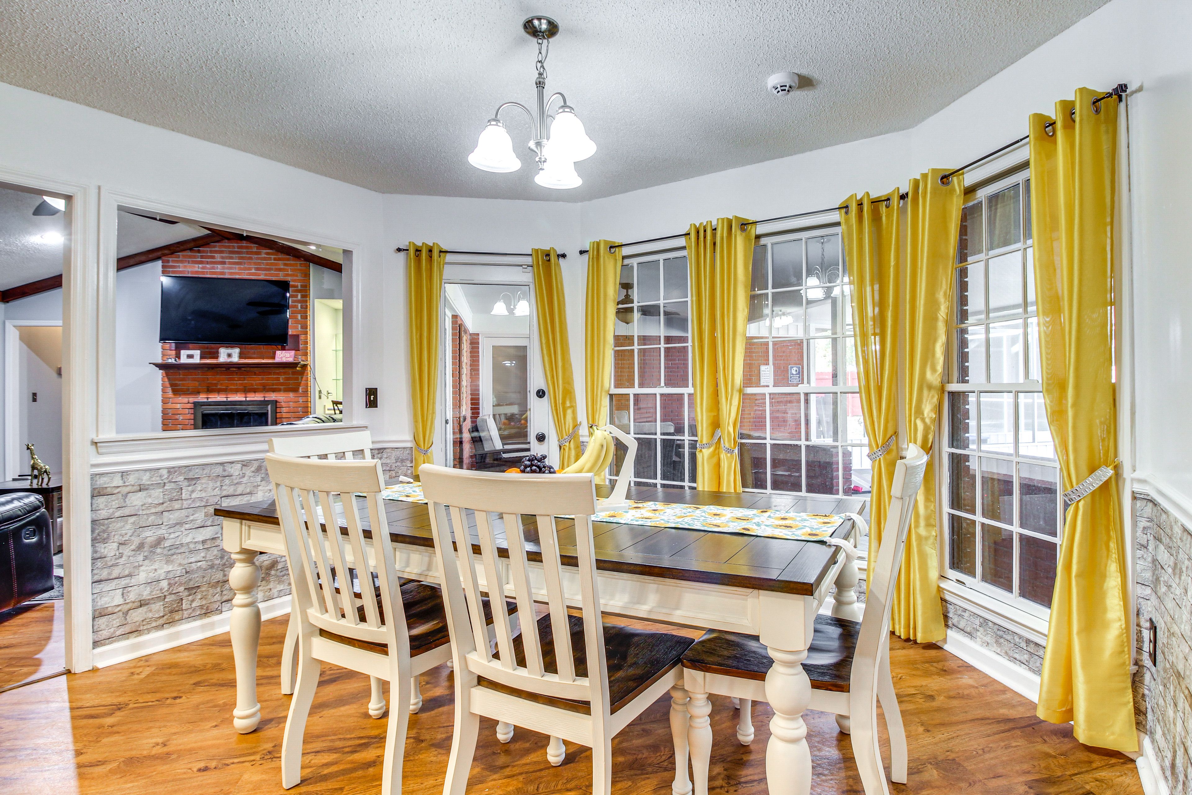 Breakfast Nook