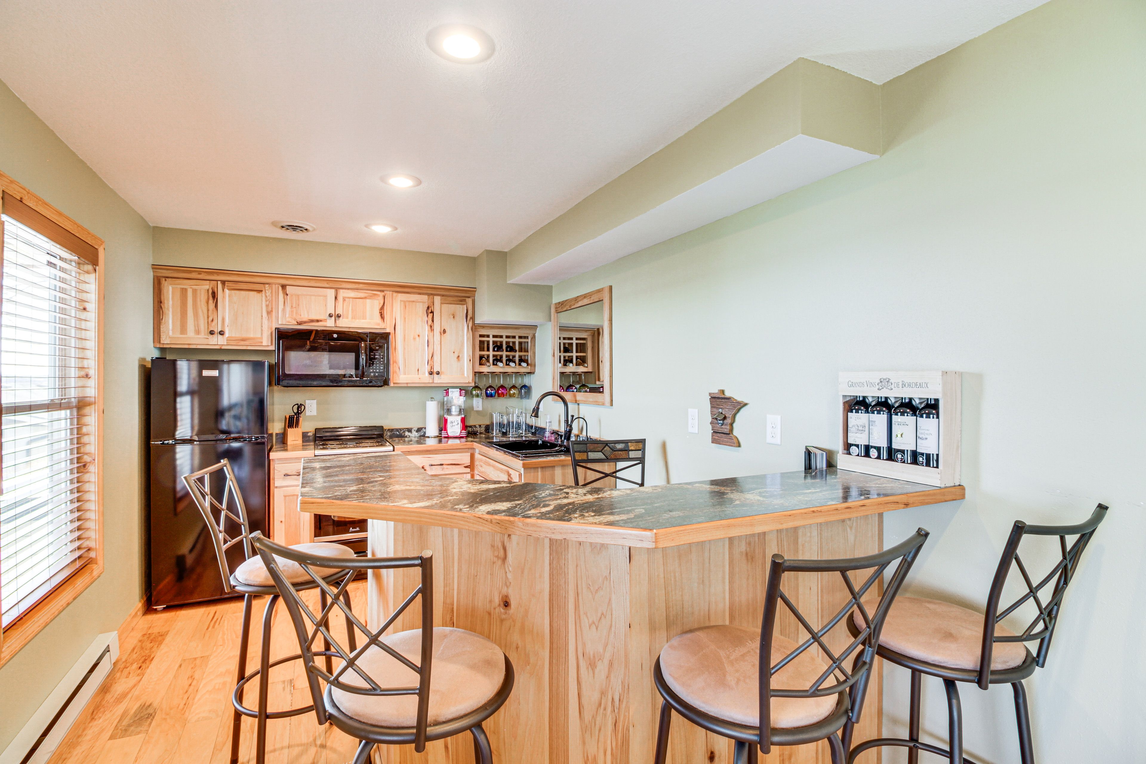 Kitchenette/Wet Bar