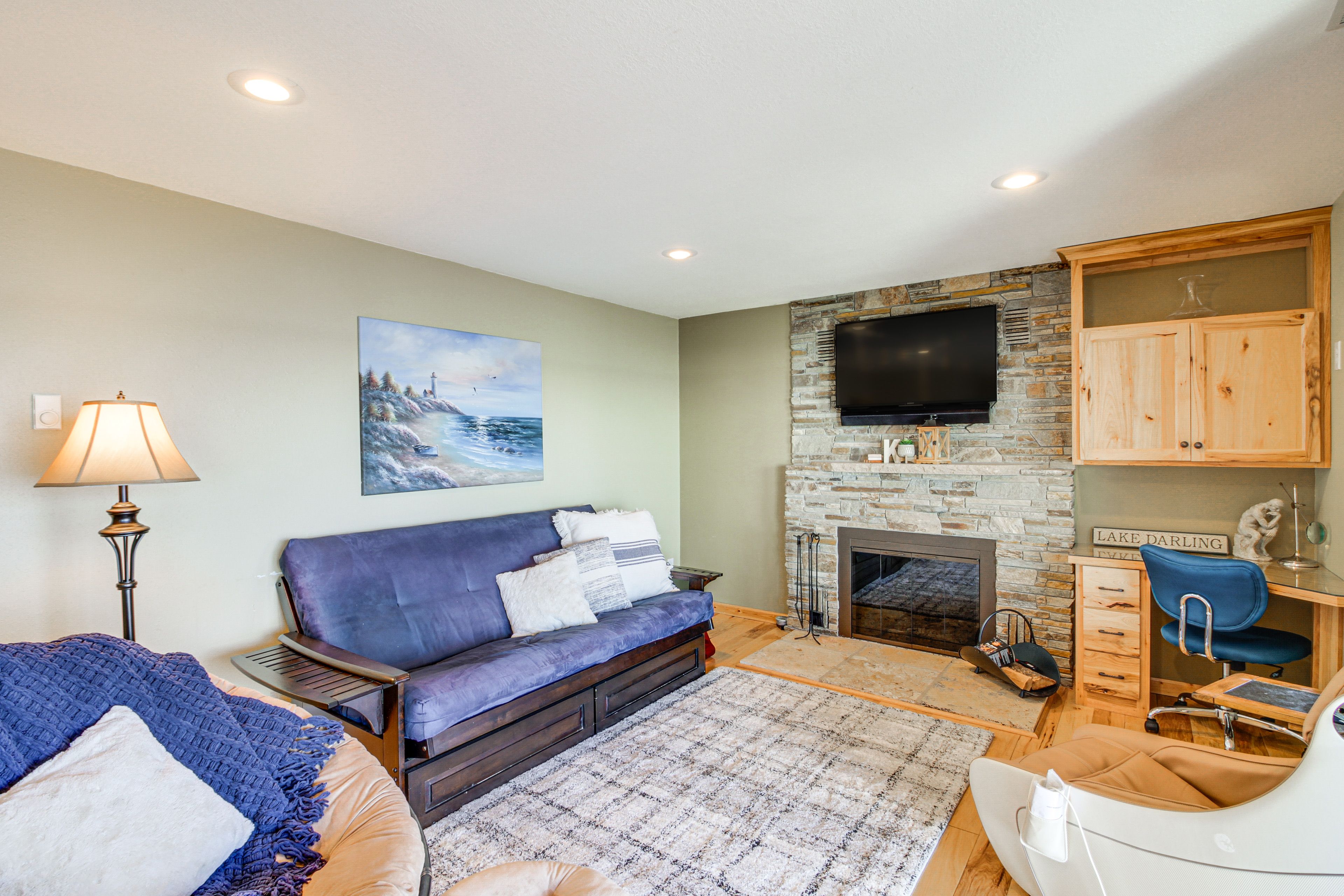 Living Room | Full Futon | Central Air Conditioning & Heating