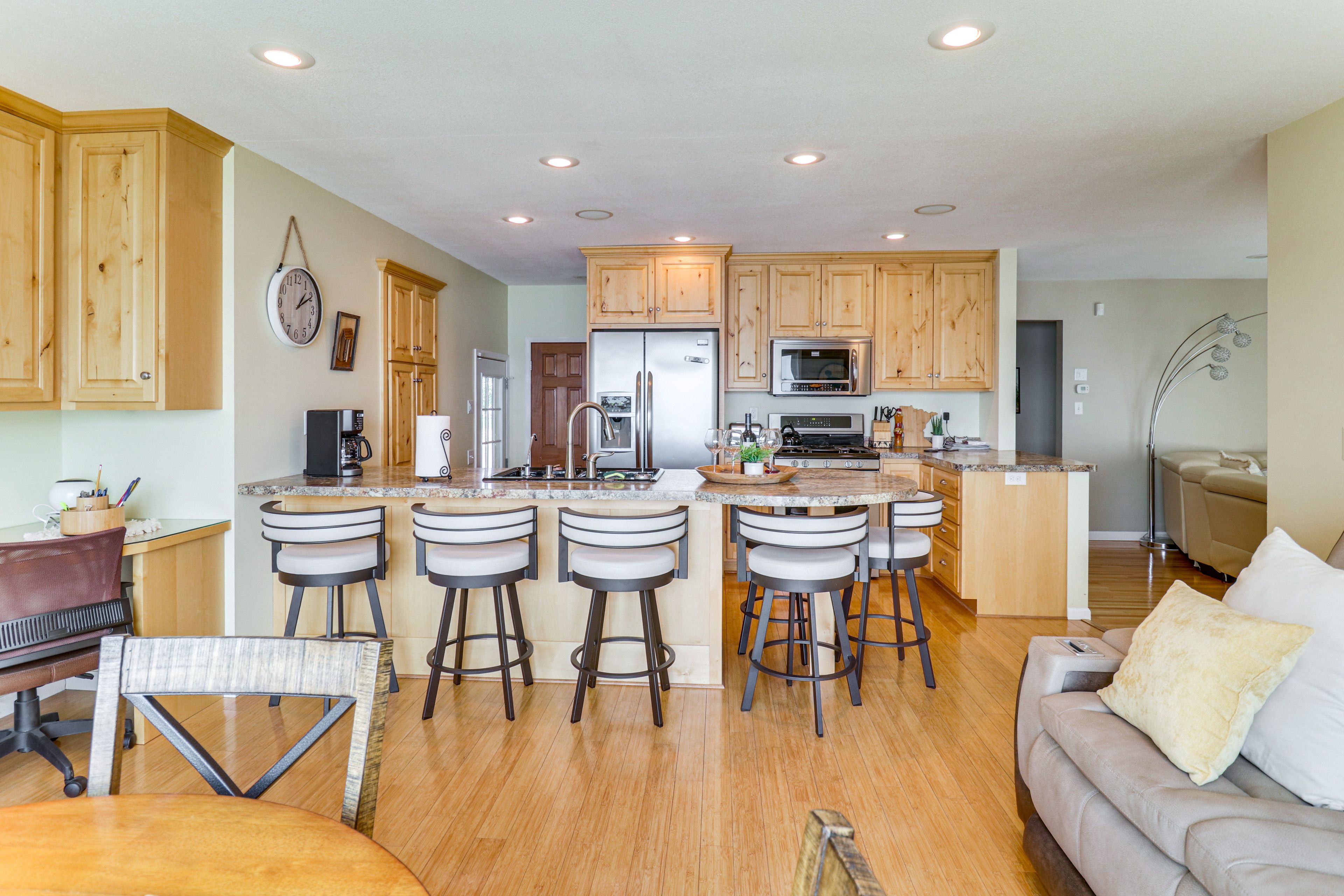 Kitchen | Dishwasher | Drip Coffee Maker | Main Level