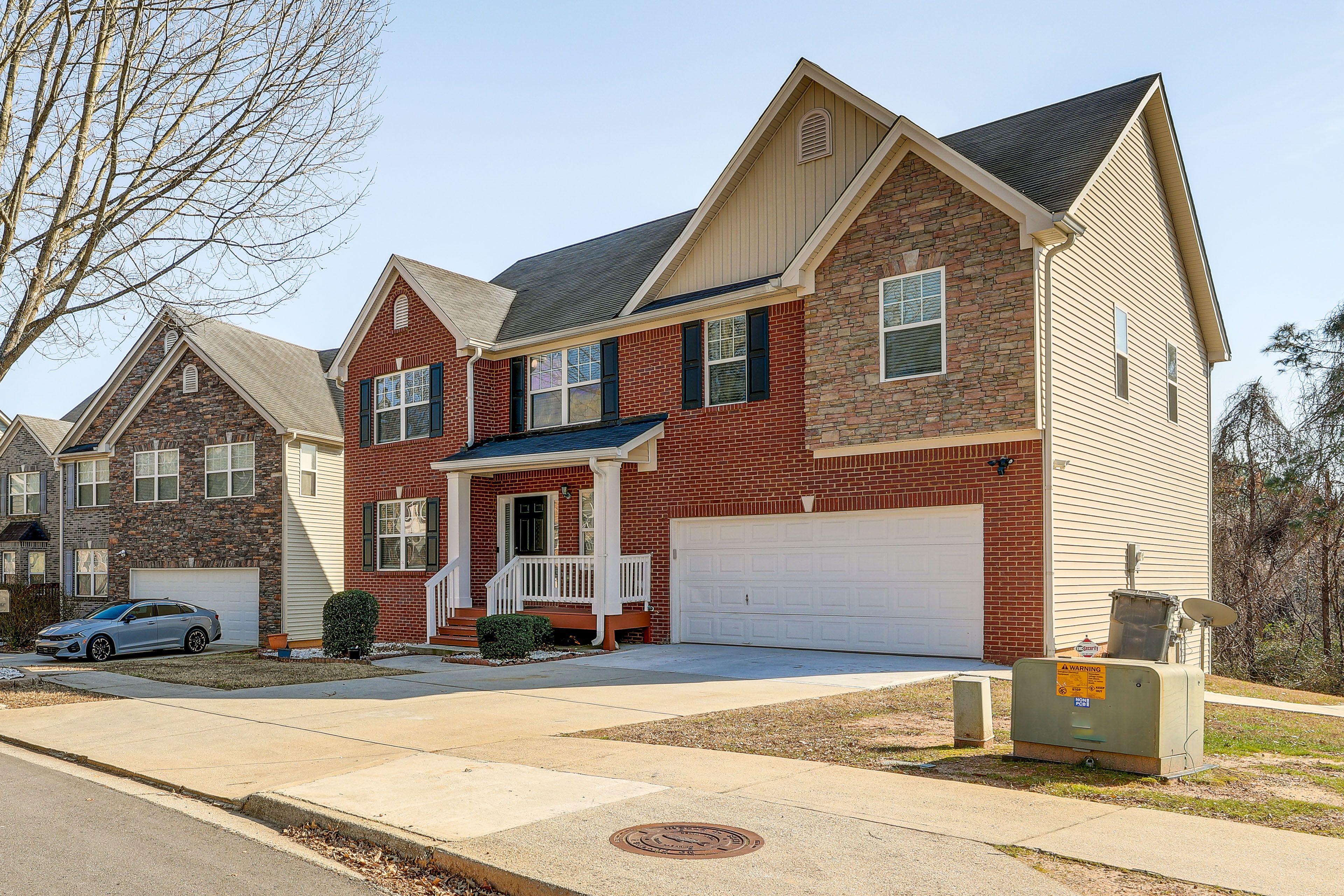 Parking | Shared Driveway (2 Vehicles) | No Garage Access
