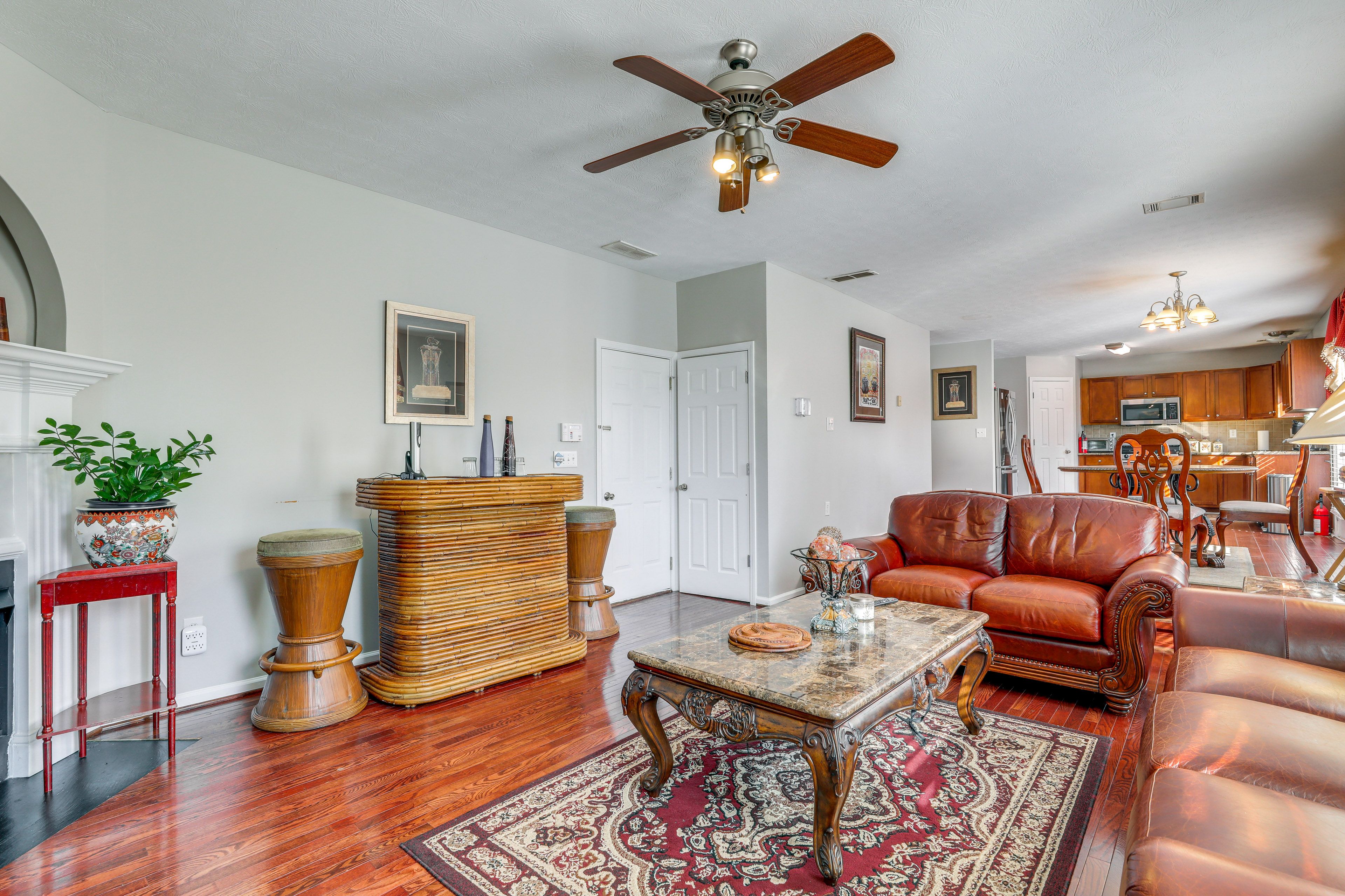 Den | 1st Floor | Smart TV | Fireplace