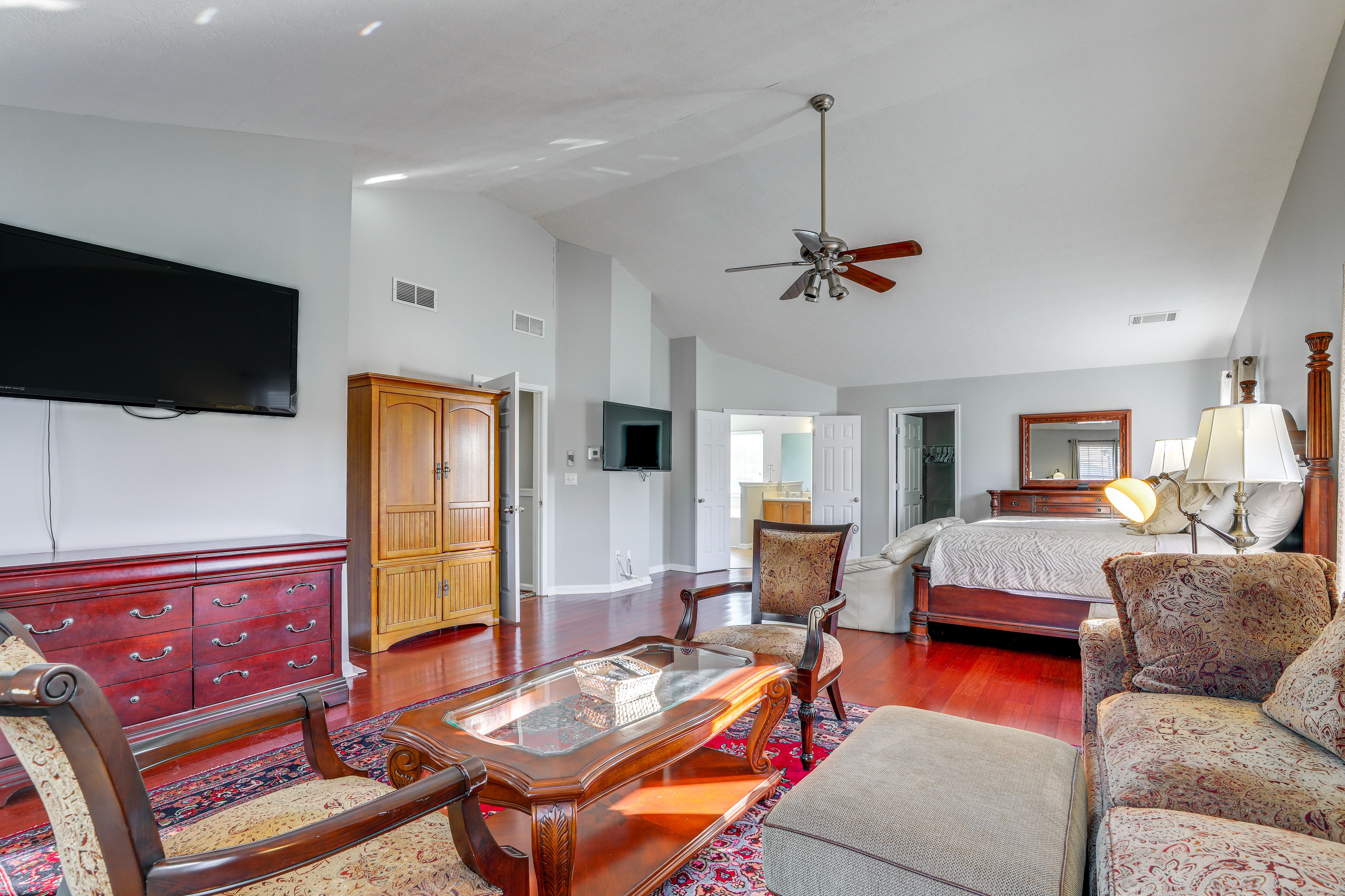 Bedroom 1 | 2nd Floor | King Bed | 2 Smart TVs | Walk-In Closet