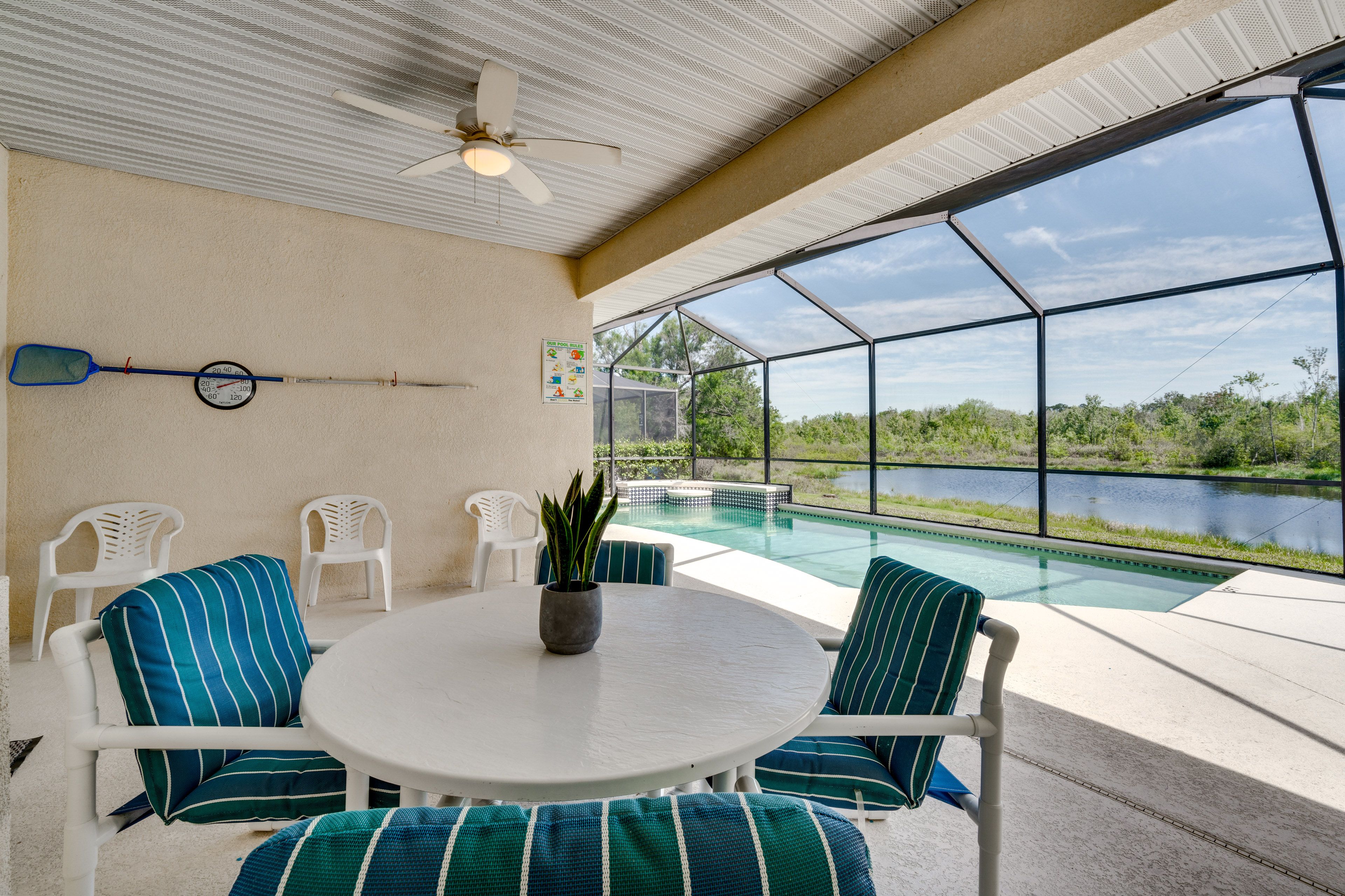 Kissimmee Vacation Rental | 3BR | 2.5BA | 1,546 Sq Ft | 1 Step Required