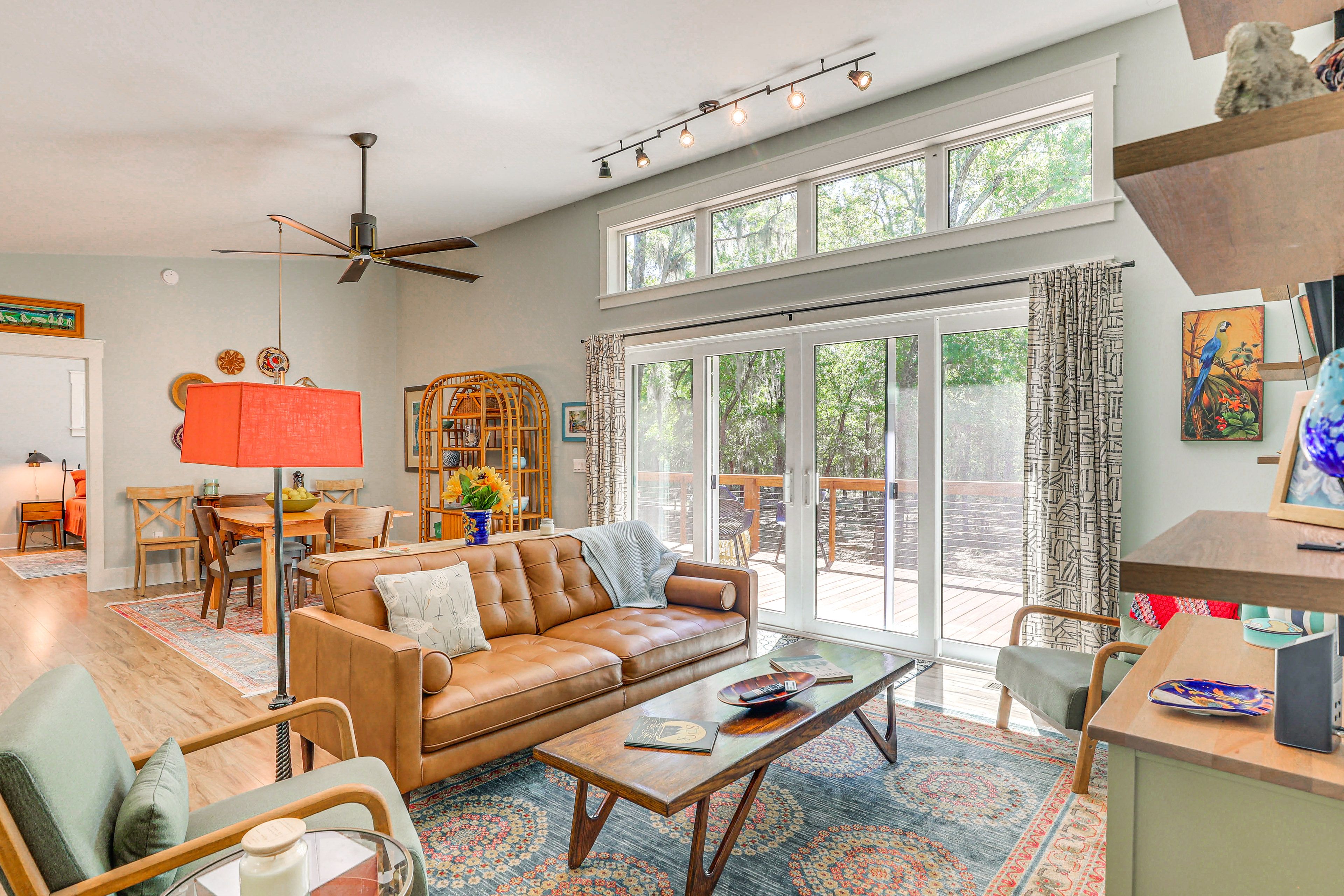 Living Area | Flat-Screen TV w/ Cable | Board Games | Pack 'n Play