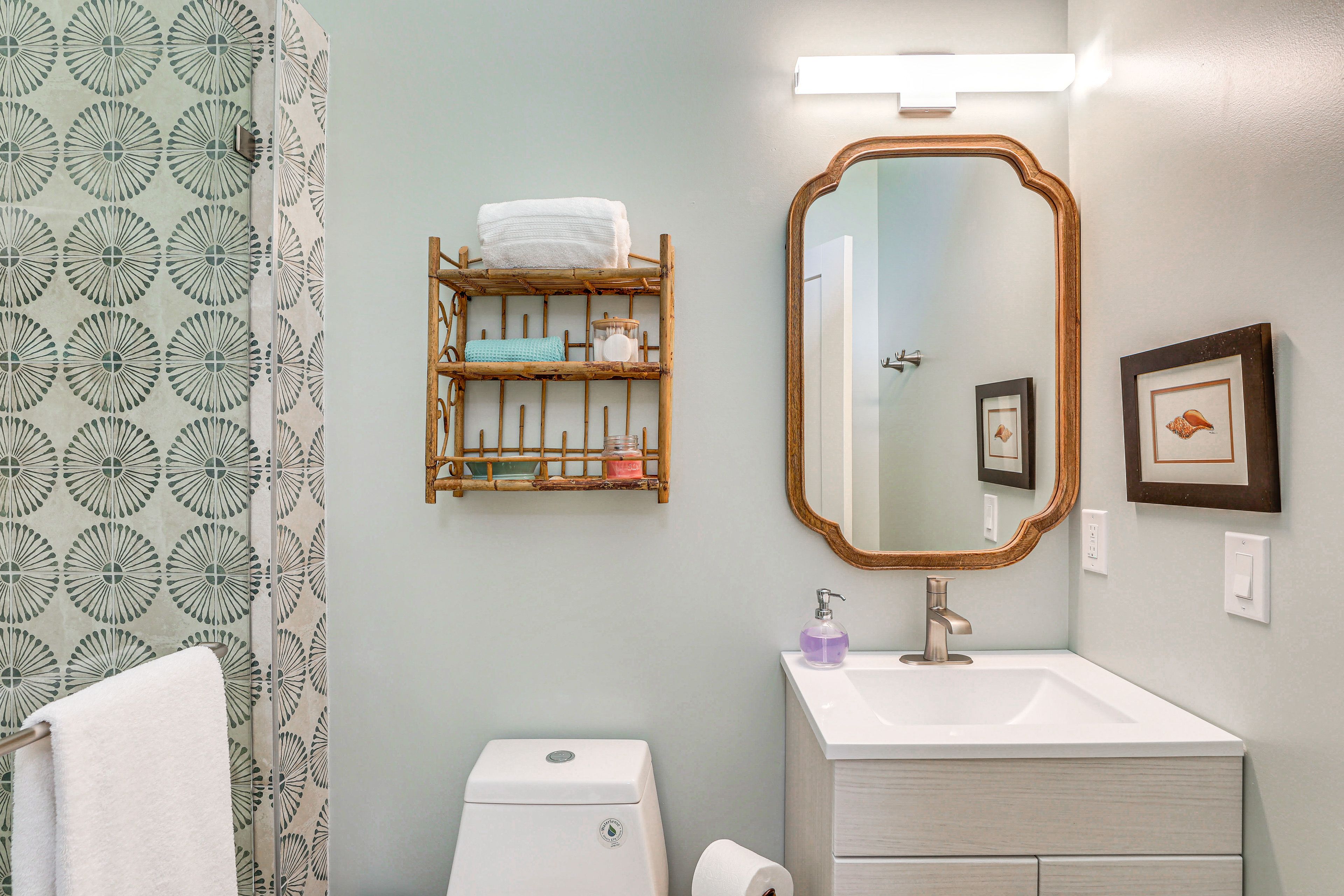Full Bathroom