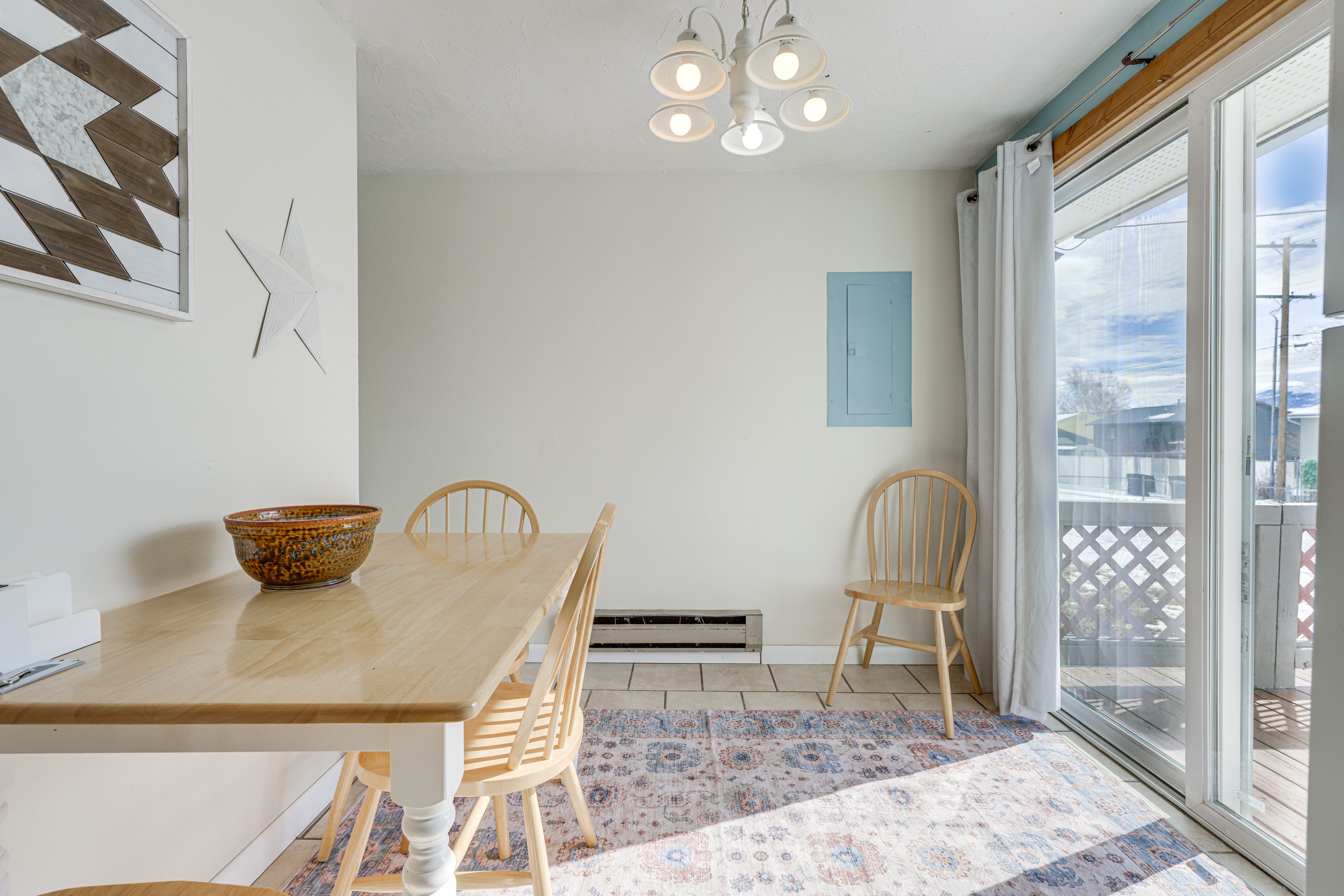 Dining Area | 1st Floor | Dining Table | Dishware/Flatware