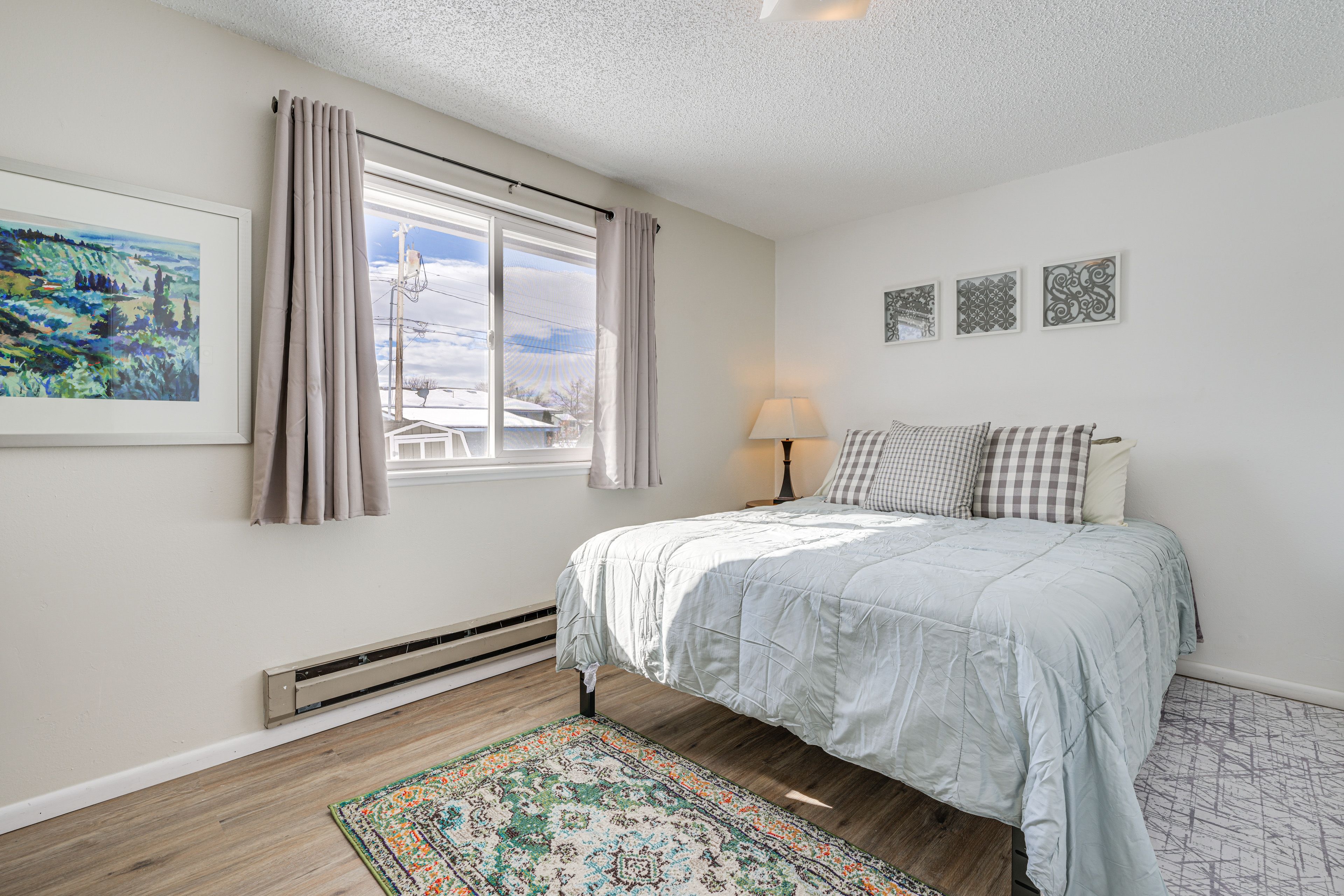 Bedroom 2 | 1st Floor | Queen Bed | Desk