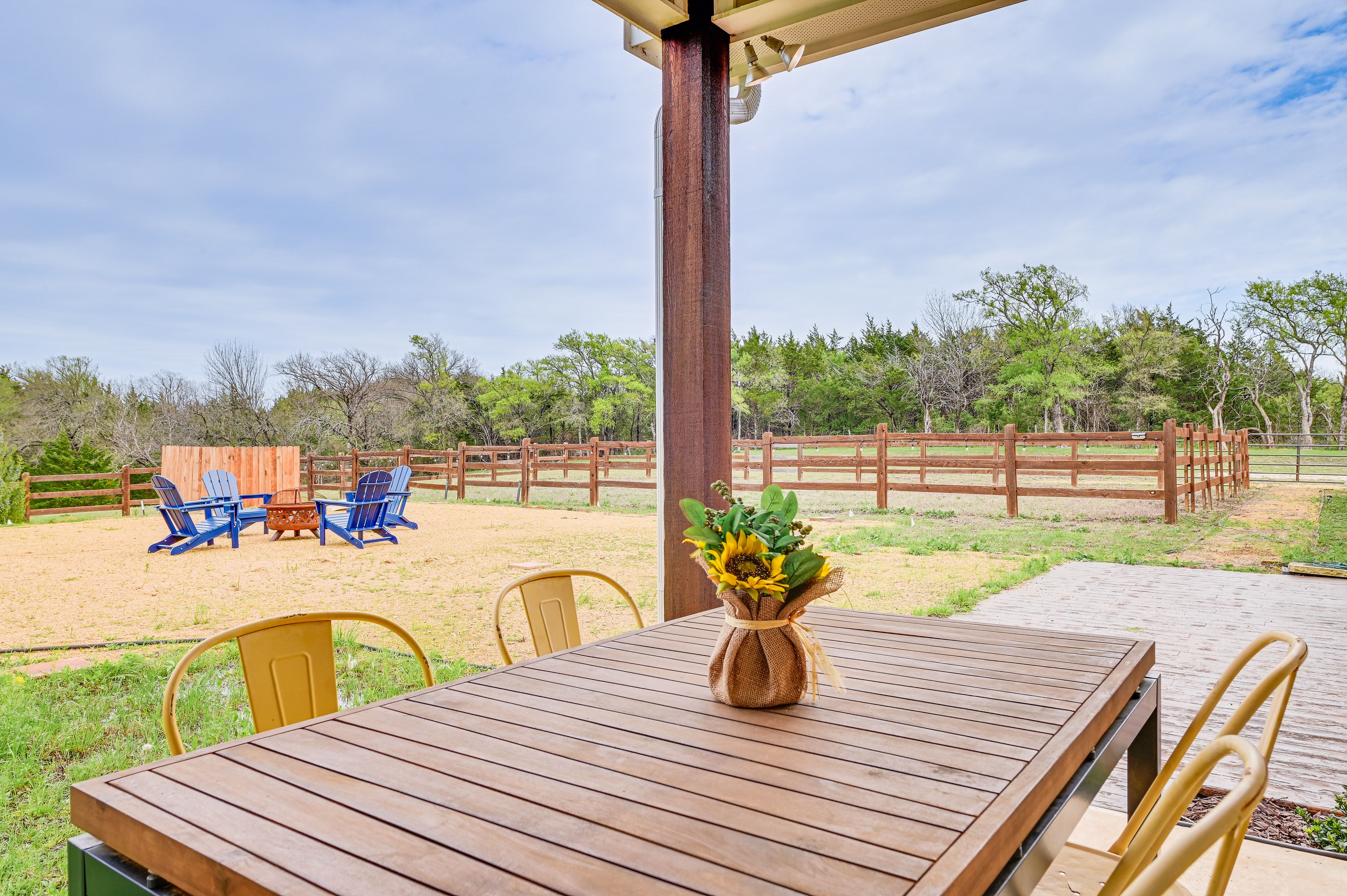 Patio | Outdoor Dining Area