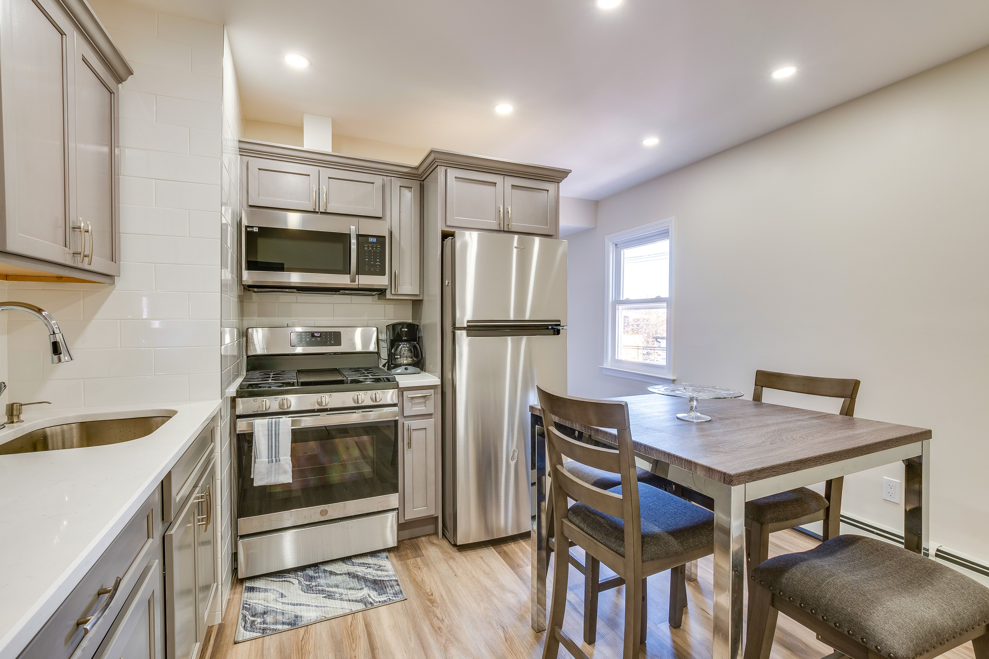Newark Vacation Rental | 3BR | 1BA | Stairs Required | 900 Sq Ft