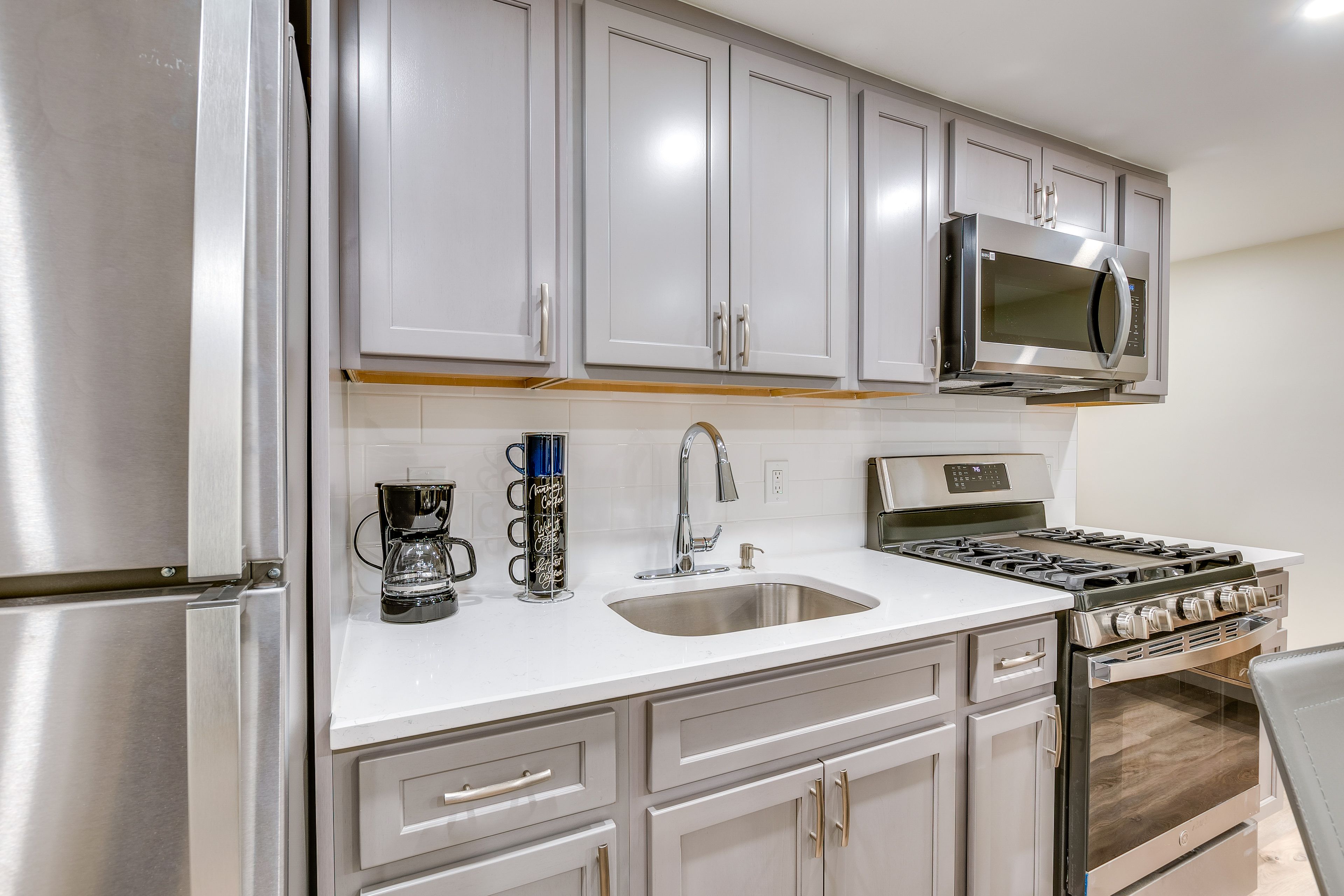 Kitchen | Keurig Coffee Maker | Blender