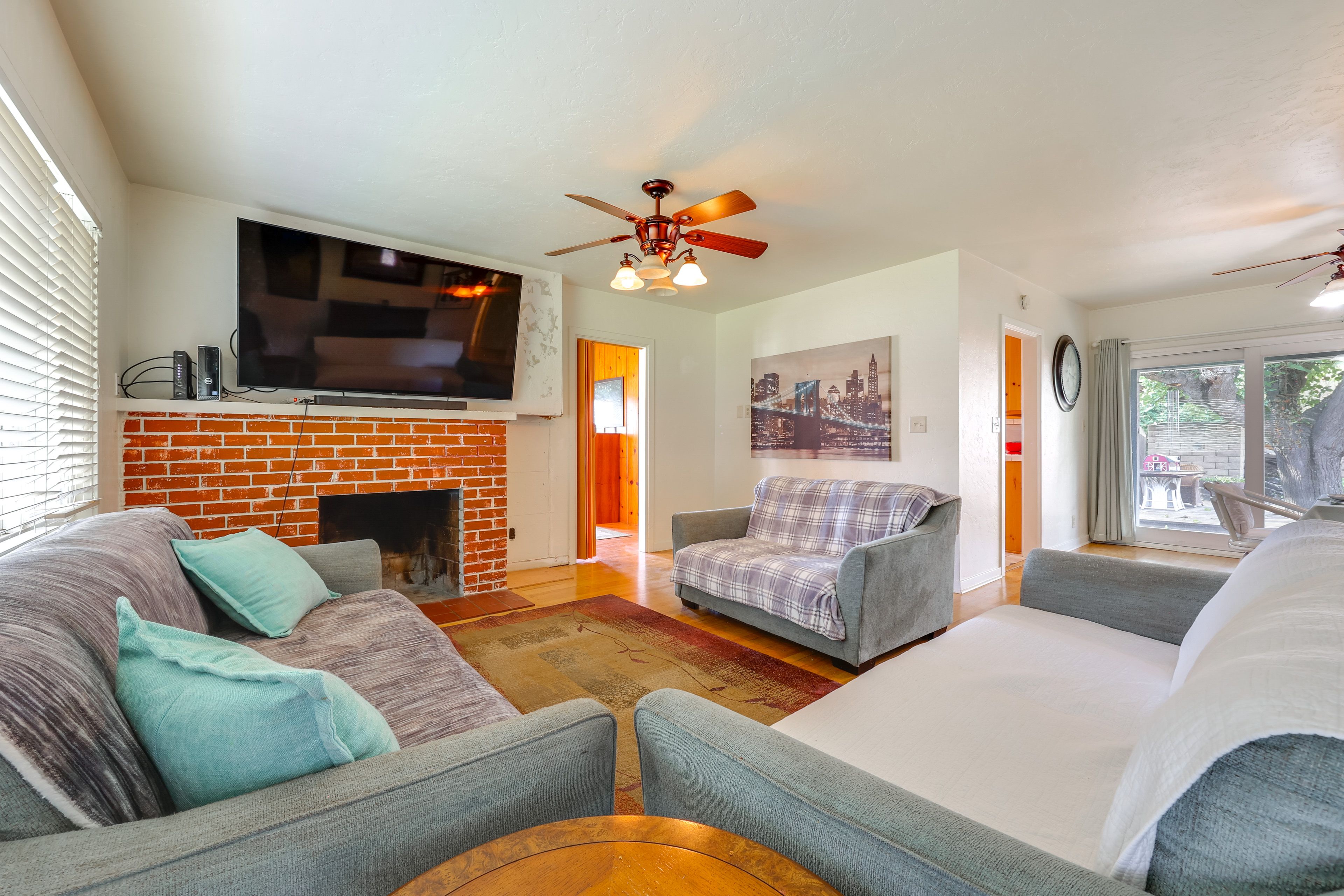 Visalia Vacation Rental | 3BR | 2BA | 1,500 Sq Ft | 1 Step to Enter