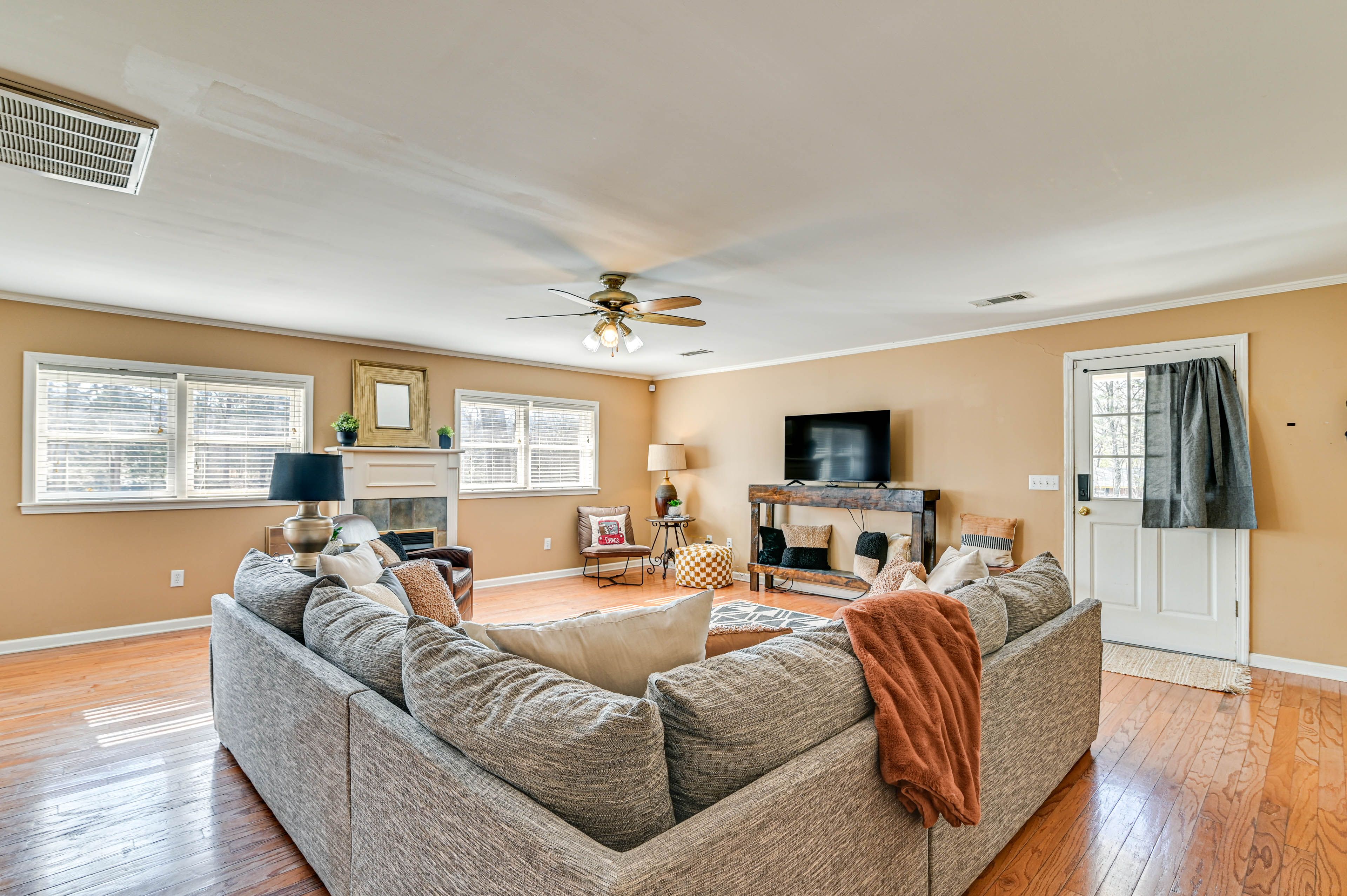 Living Room | Smart TV | Fireplace | Single-Story Home