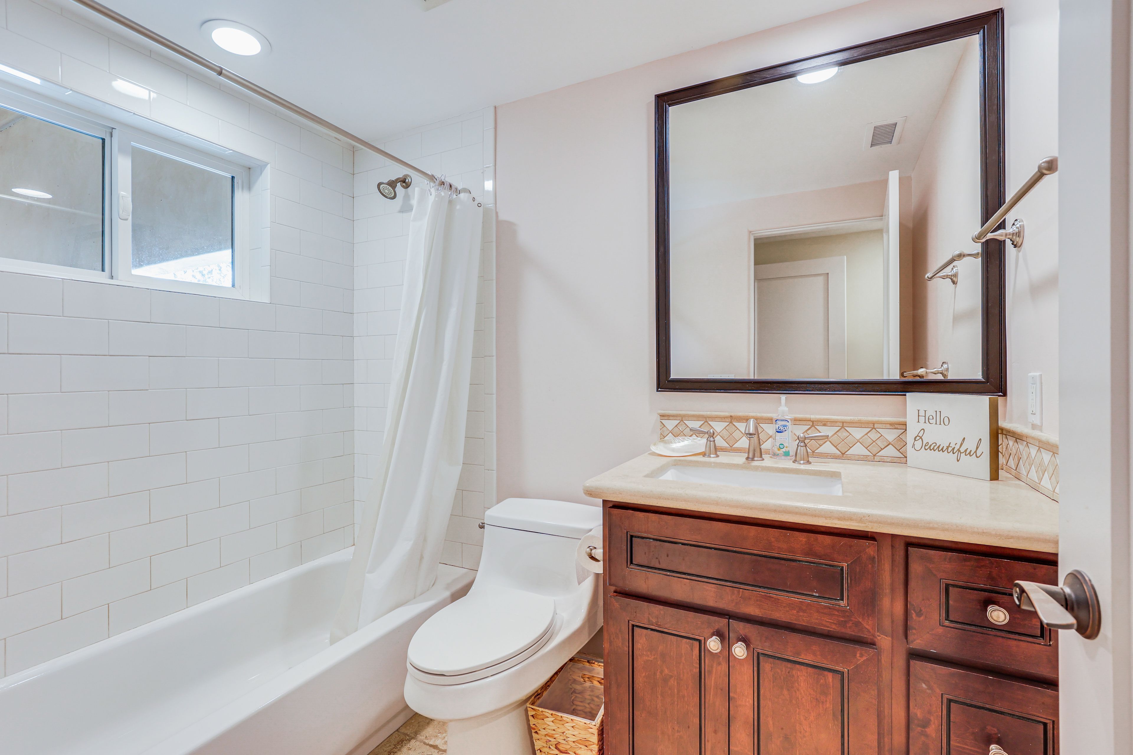 Full Bathroom | Lower Level