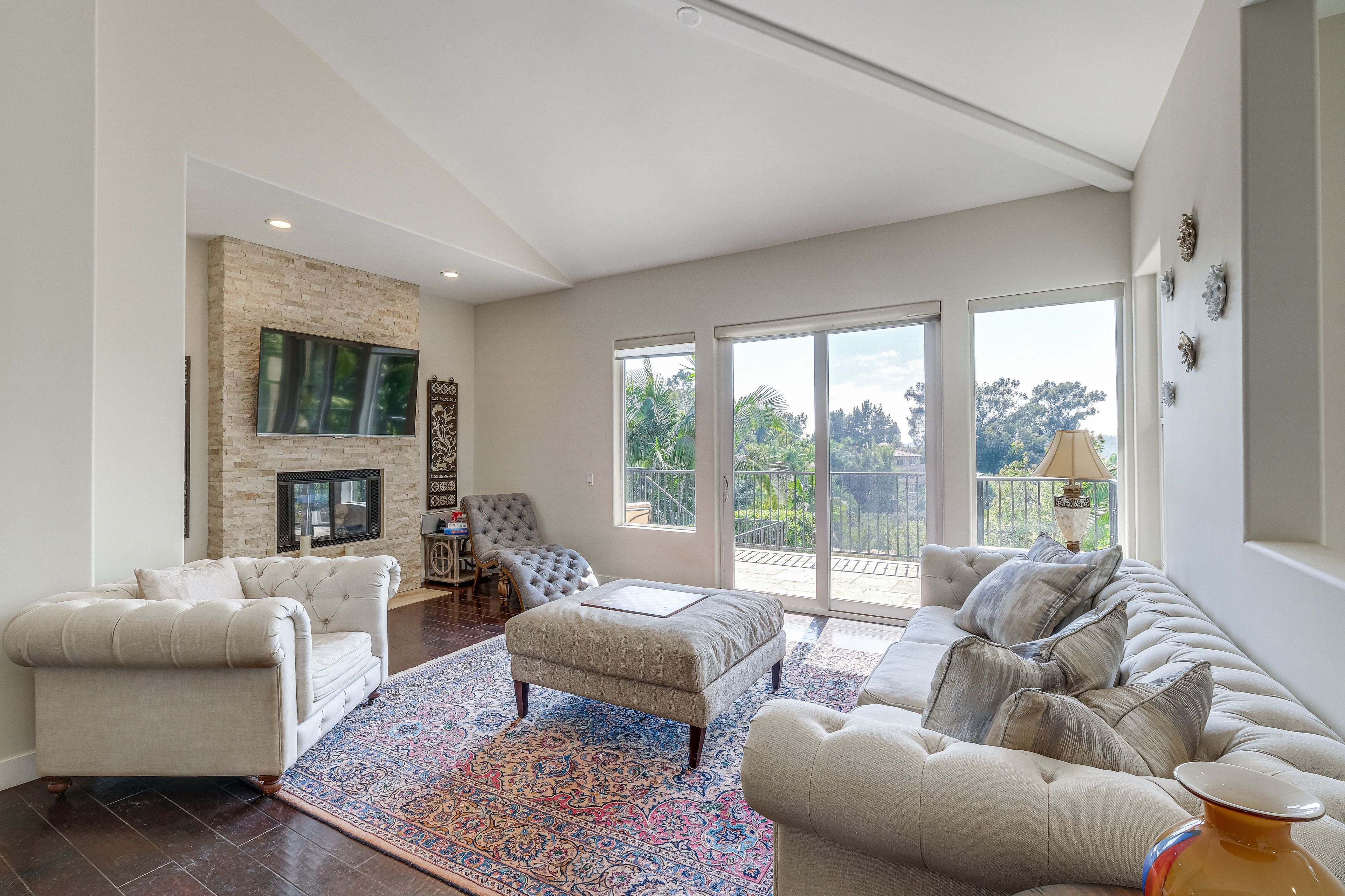 Living Room | Main Level | Smart TV | Gas Fireplace
