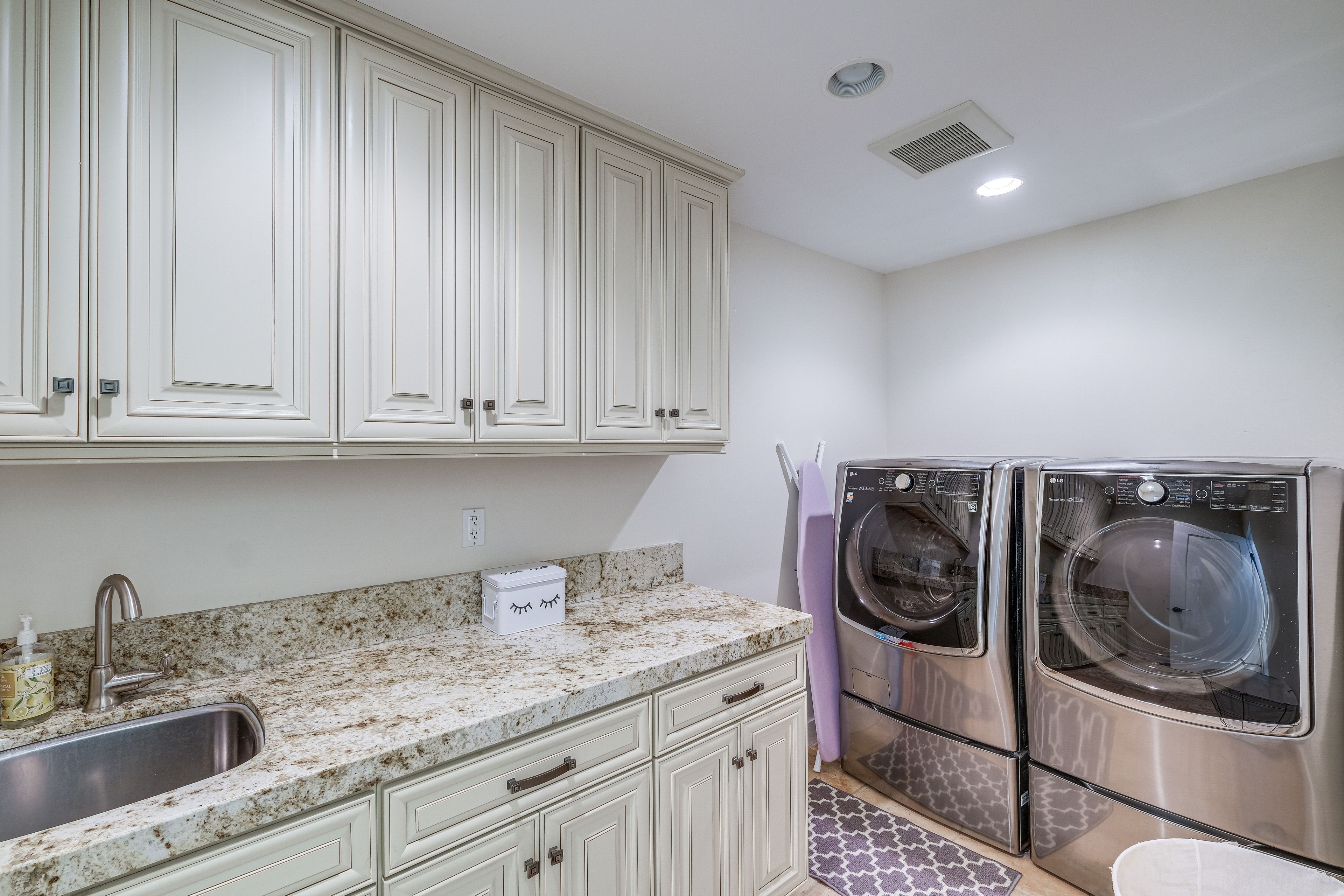 Laundry Room | Main Level | Washer + Dryer