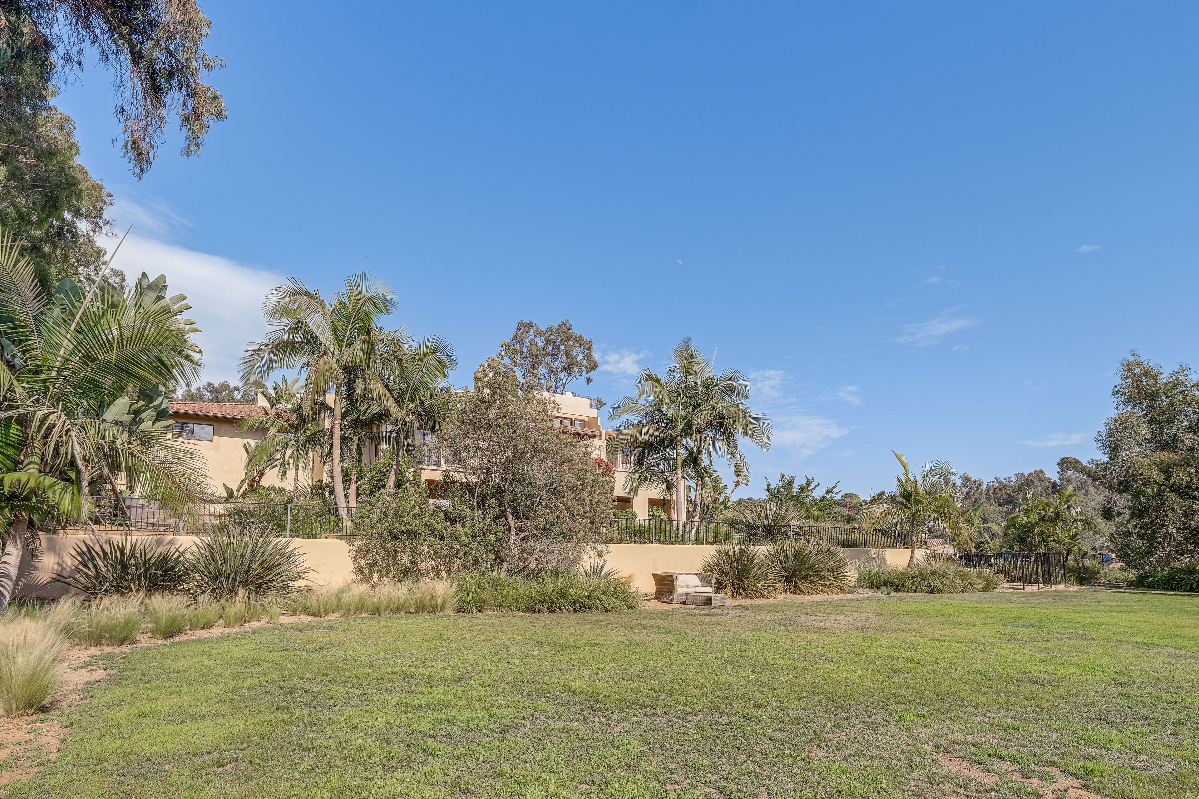 Private Acreage | Play Set