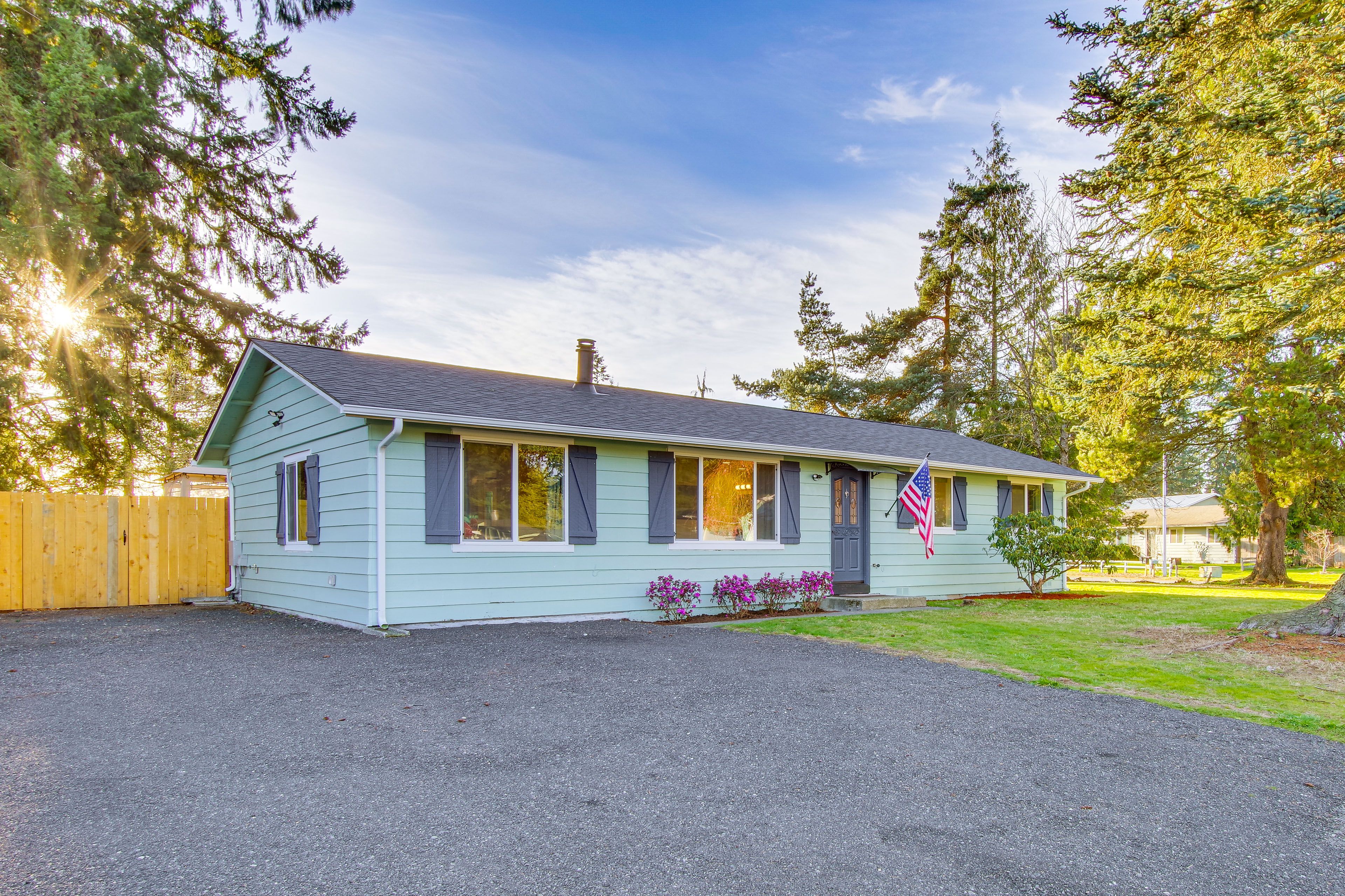 Exterior | Driveway (6 Vehicles) | RV Parking