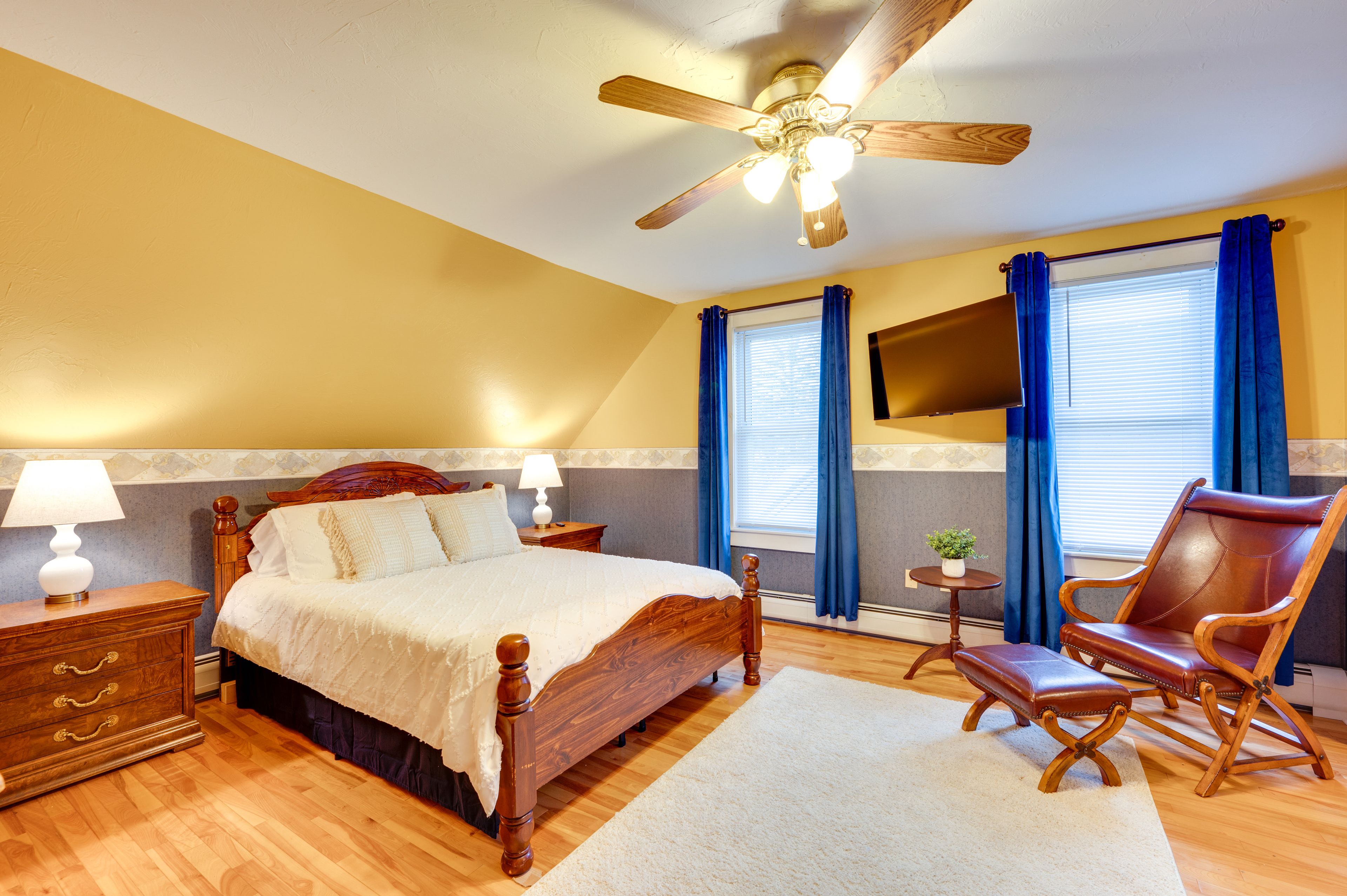 Bedroom 3 | 2nd Floor | Queen Bed | Smart TV