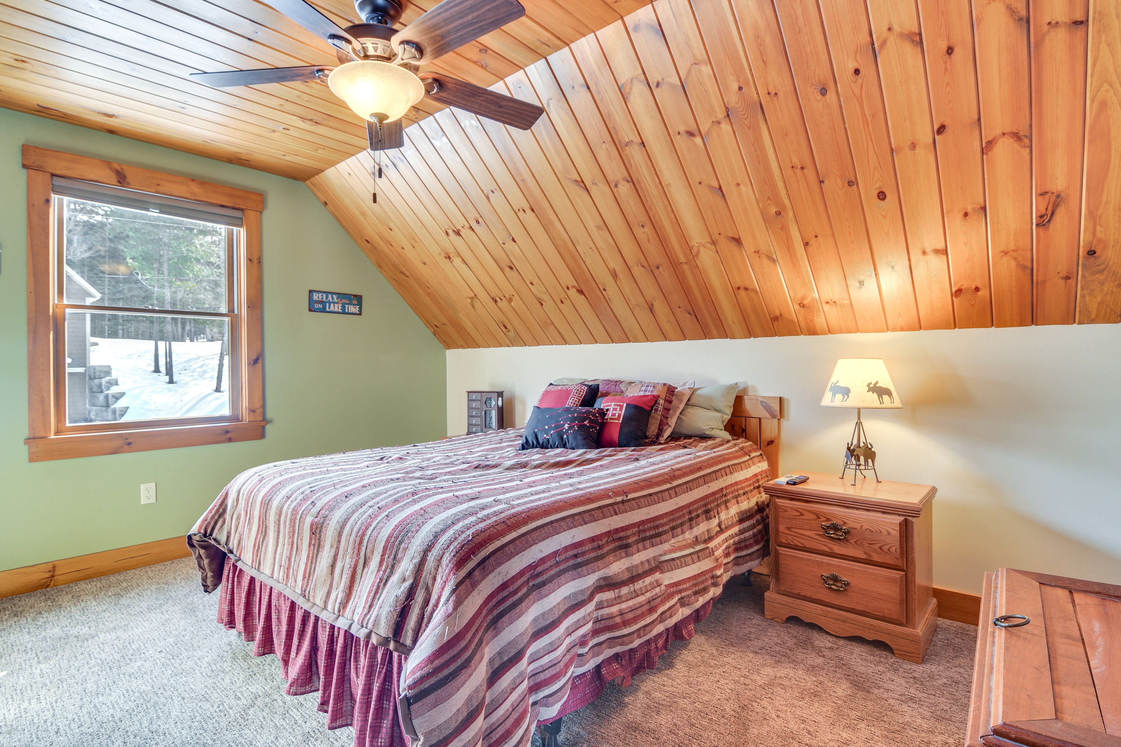 Bedroom 4 | Queen Bed | Top Floor
