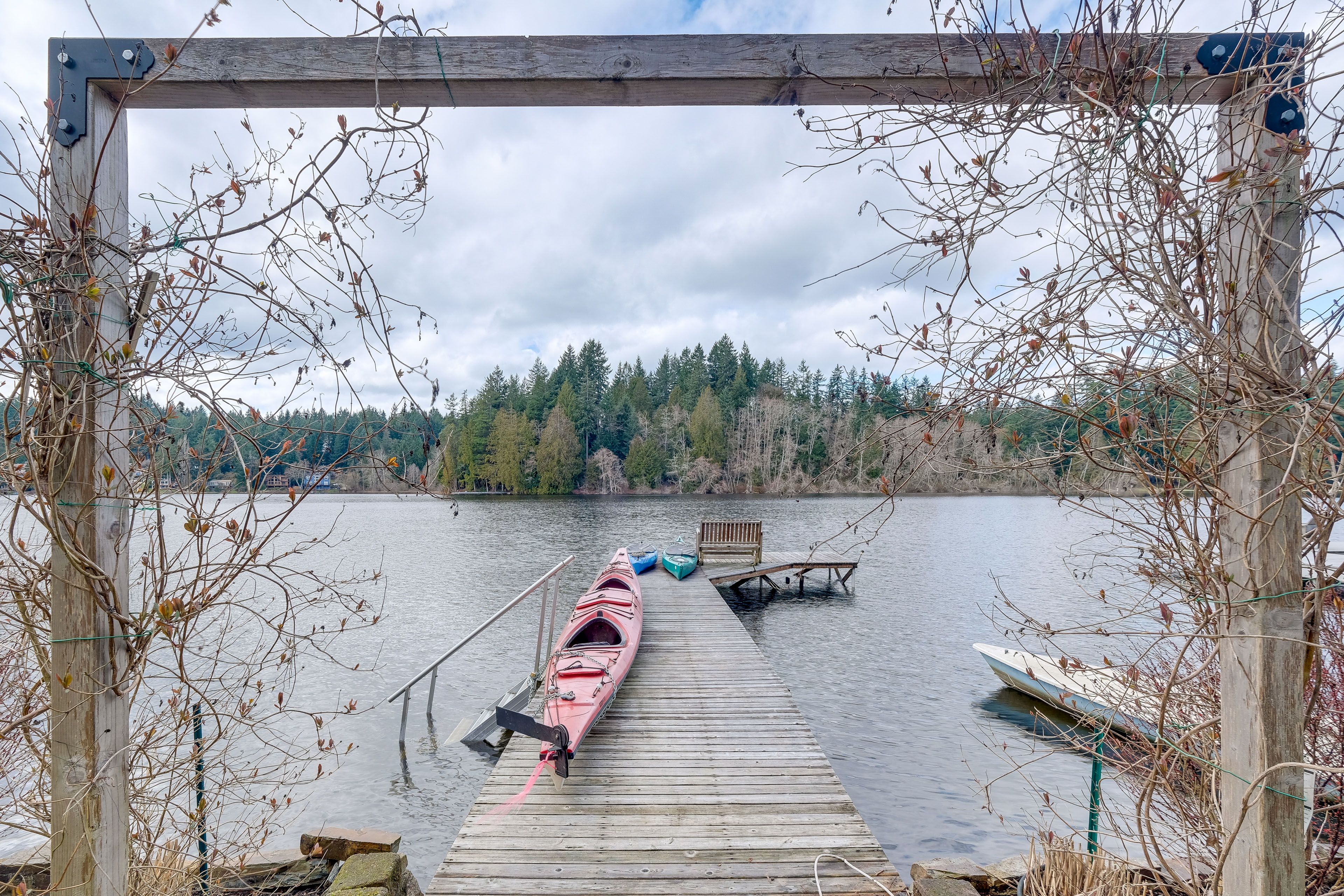 Private Dock | Kayaks | Island Lake Access (On-Site)