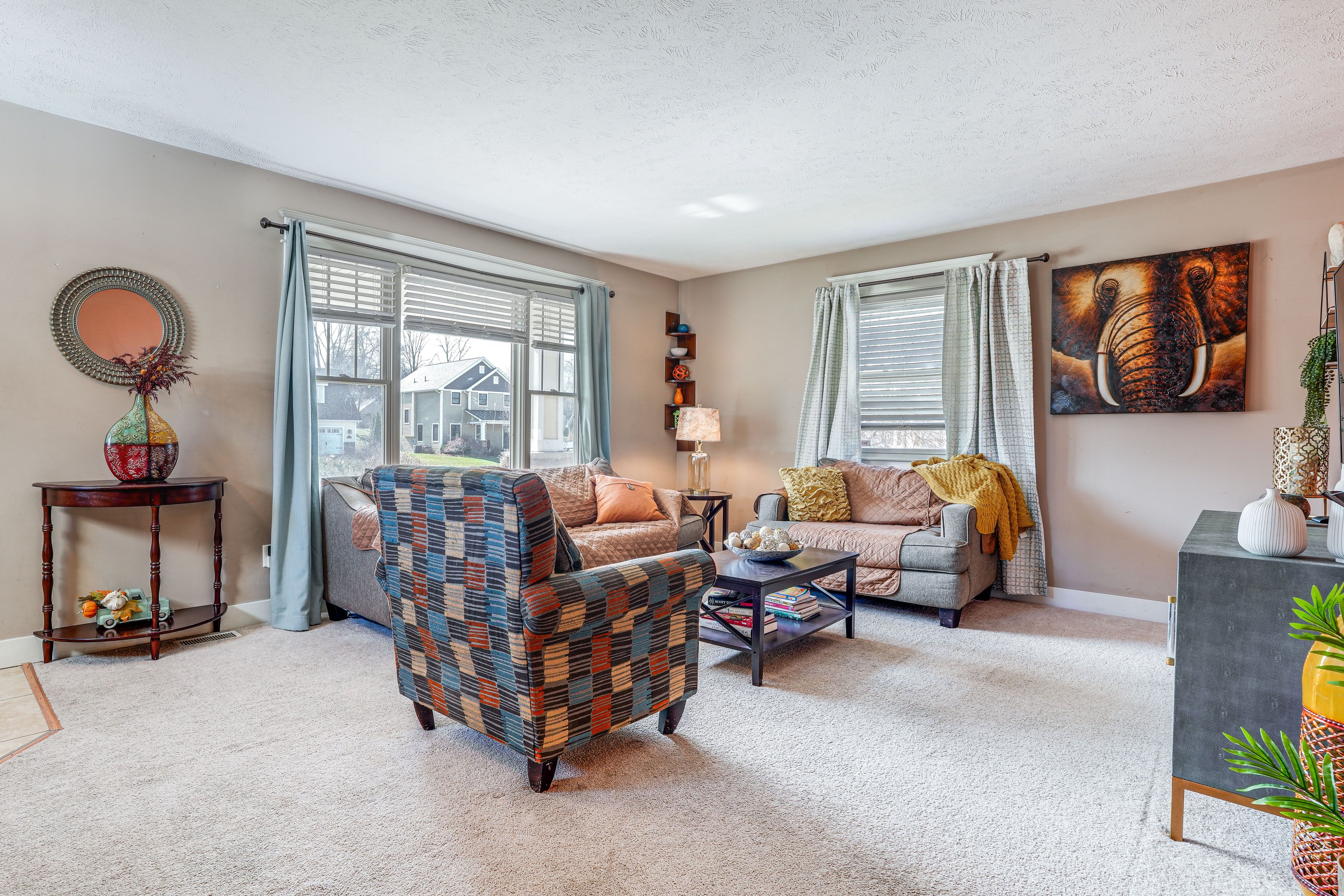 Living Room | Queen Sleeper Sofa | Central Heating & A/C | Smart TV | 1st Floor