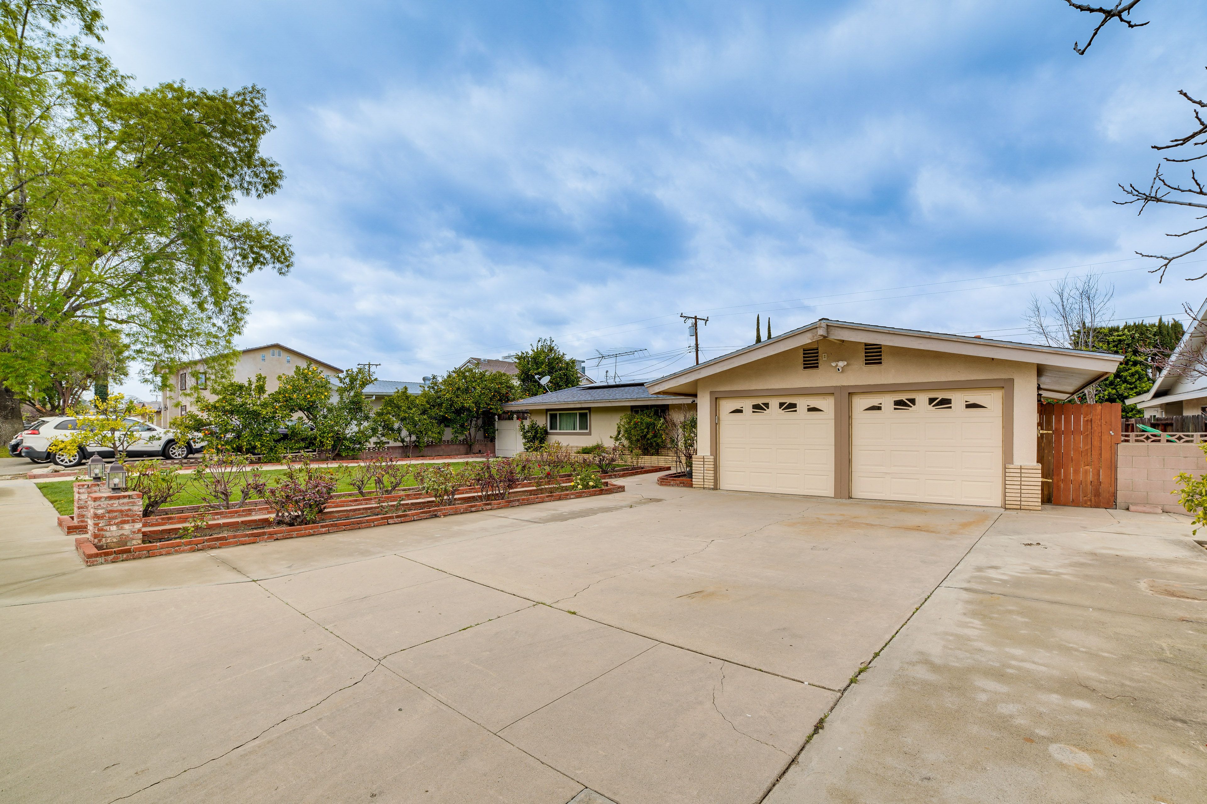 Parking | Driveway (3 Vehicles) | Street Parking (First-Come, First-Served)