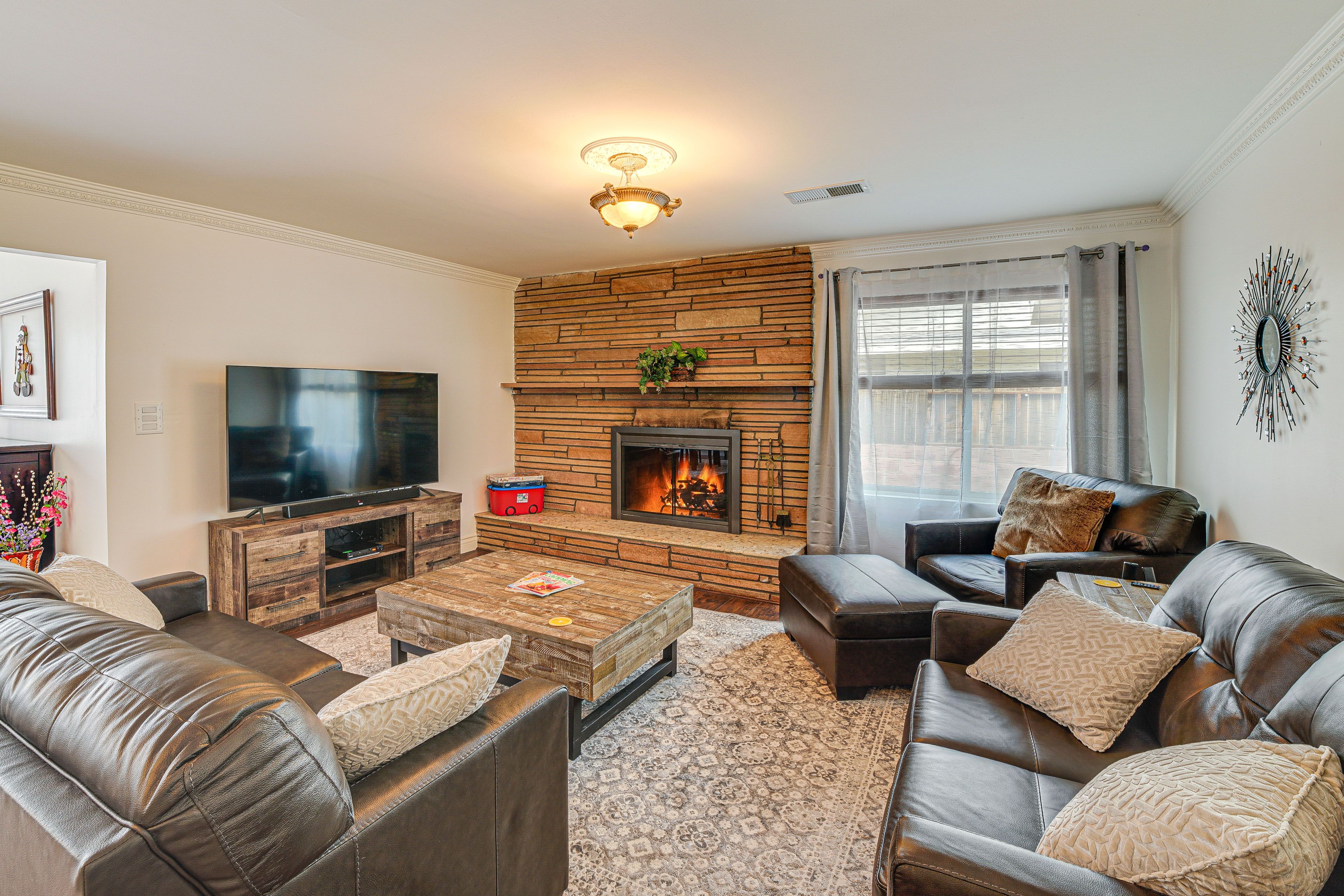 Loma Linda Vacation Rental | 3BR | 2.5BA | 1,800 Sq Ft | 1 Minor Step to Enter