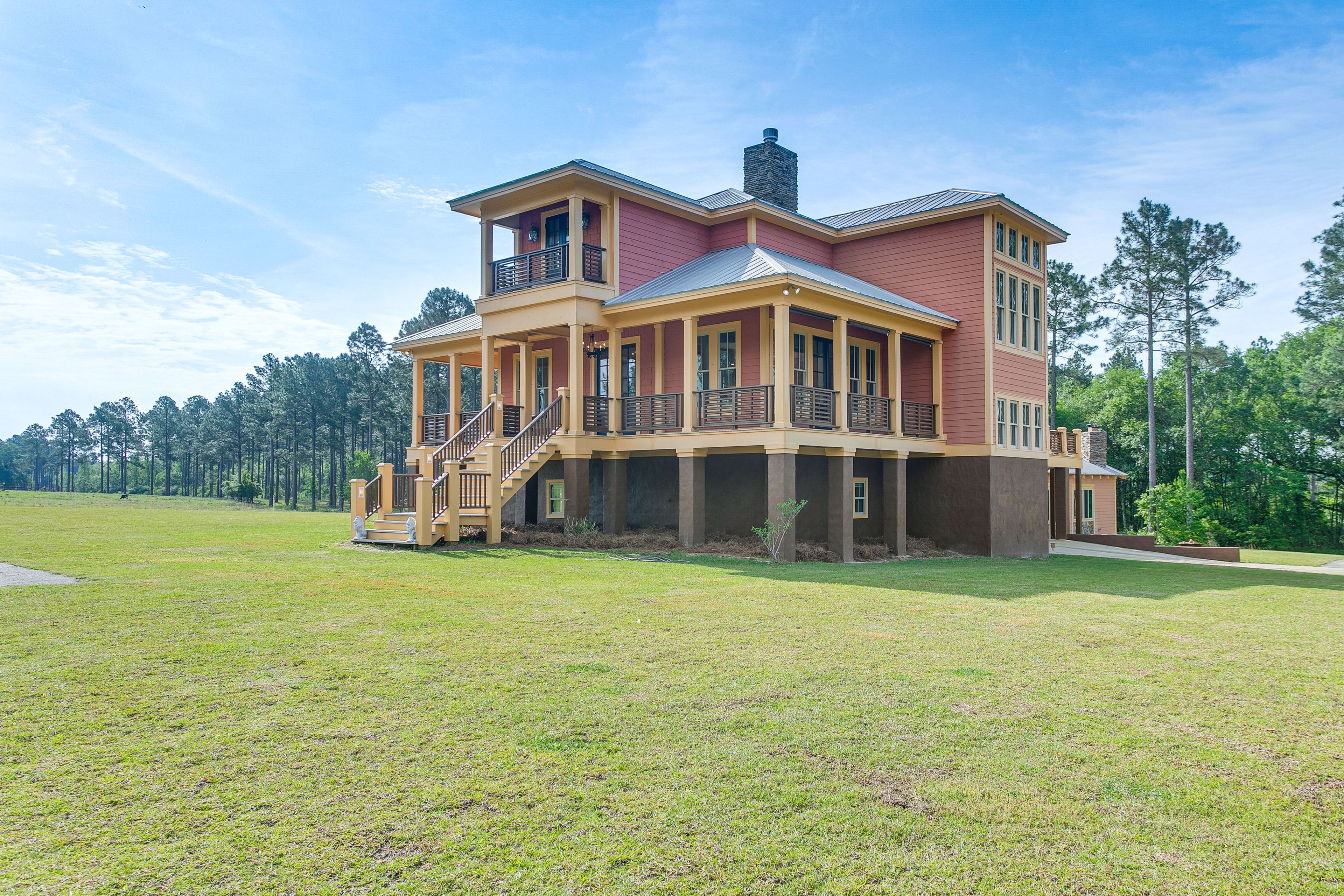 Fitzgerald Vacation Rental | 3BR | 4BA | 3,400 Sq Ft | Step-Free Entry