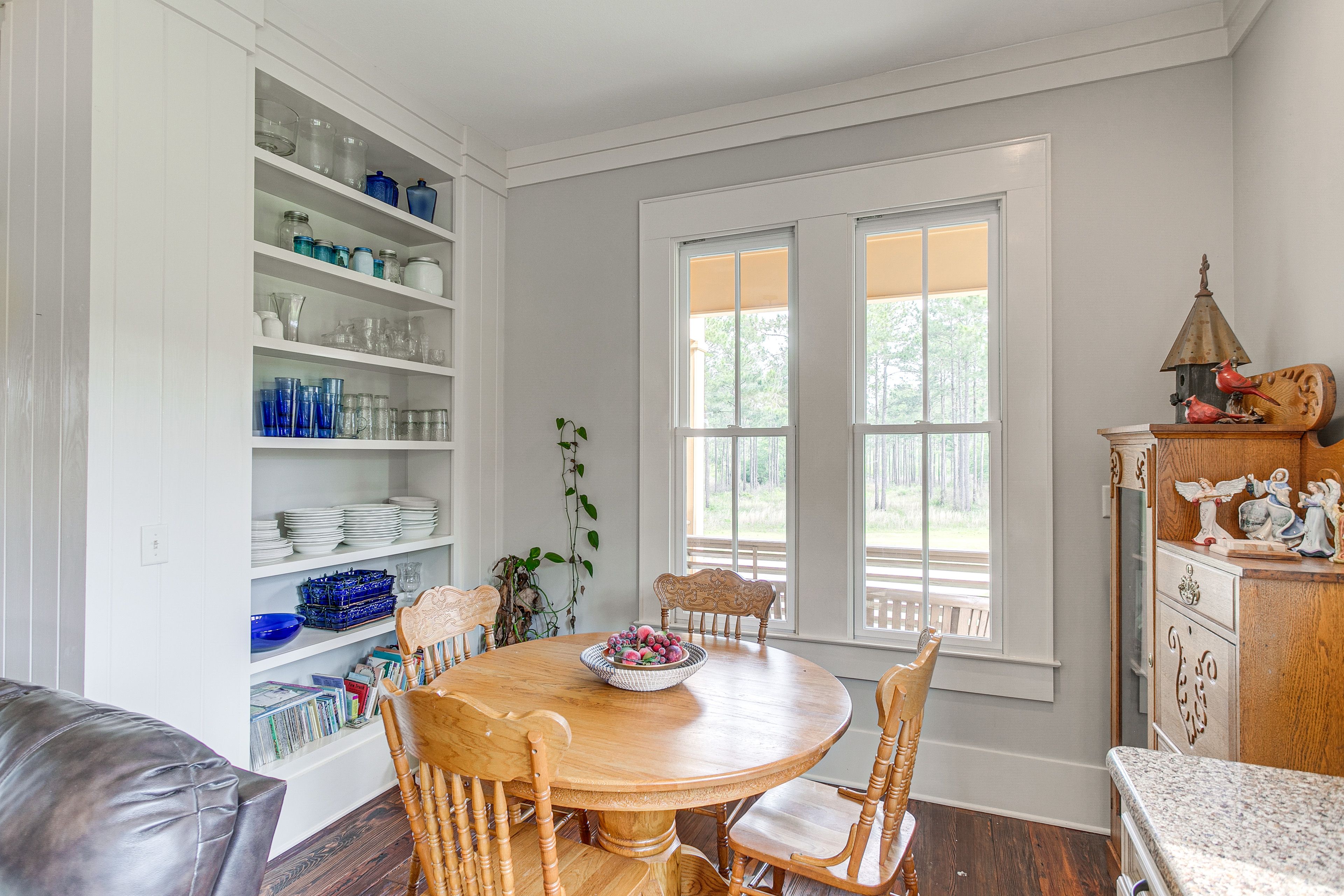 Additional Dining Area | Main Level