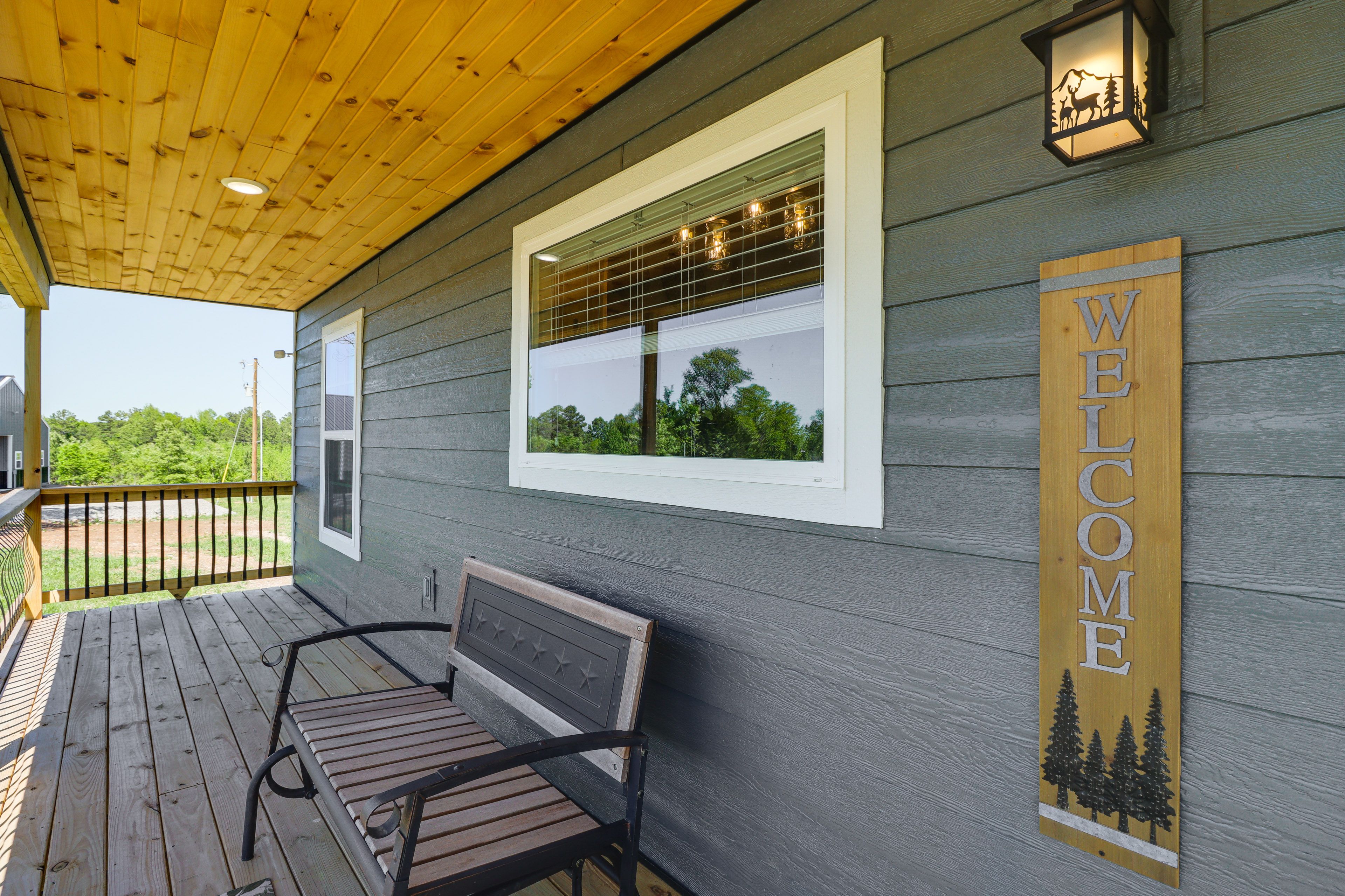 Porch | Outdoor Seating