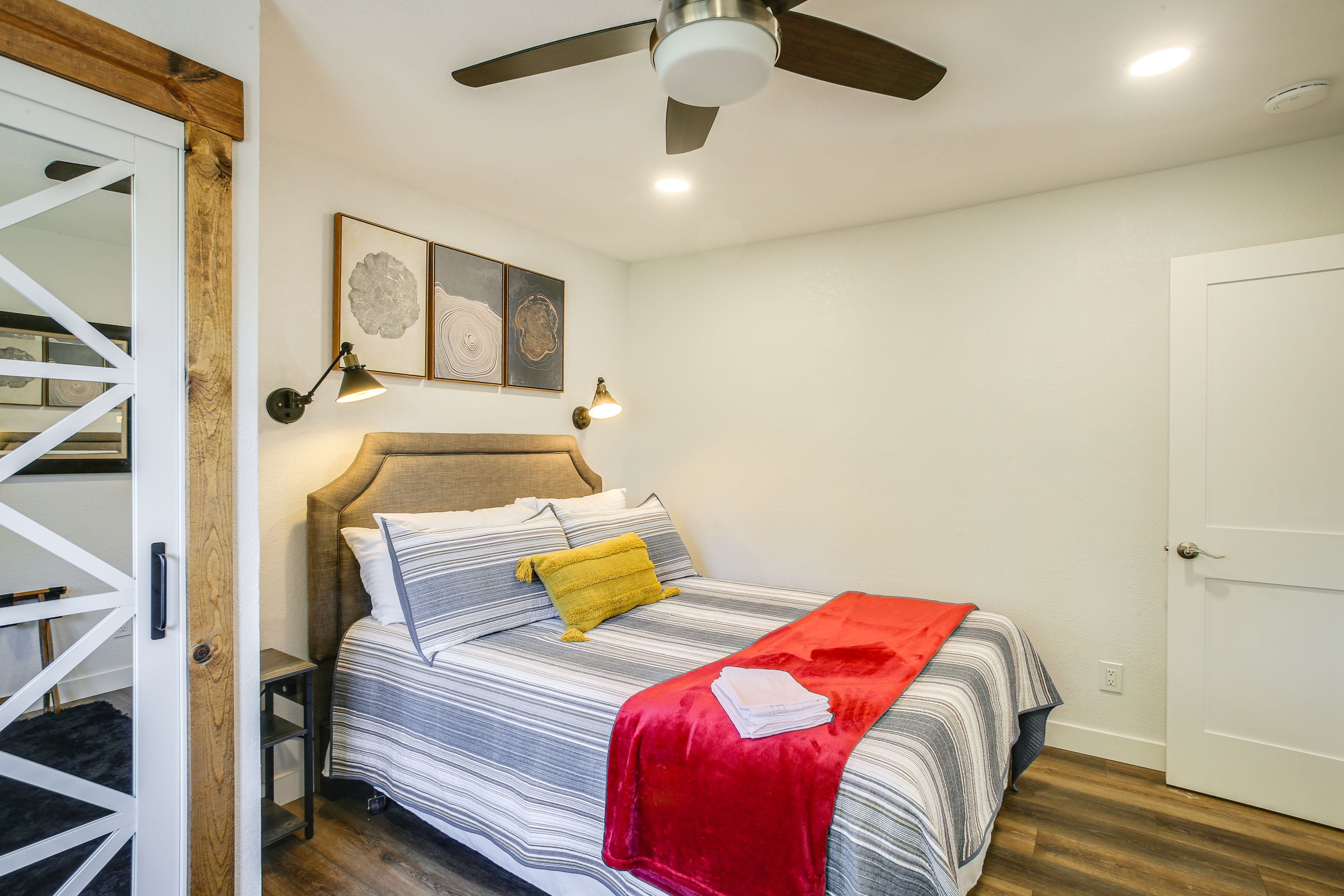Bedroom 1 | Queen Bed | Linens Provided