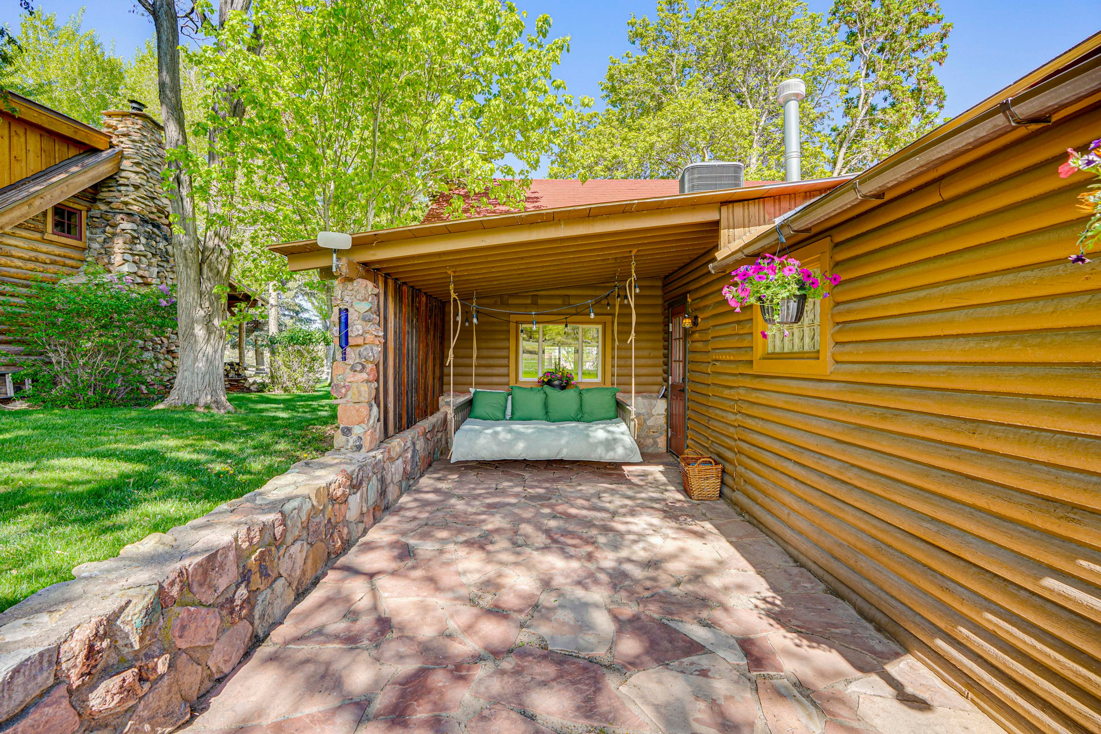 Patio | Porch Swing