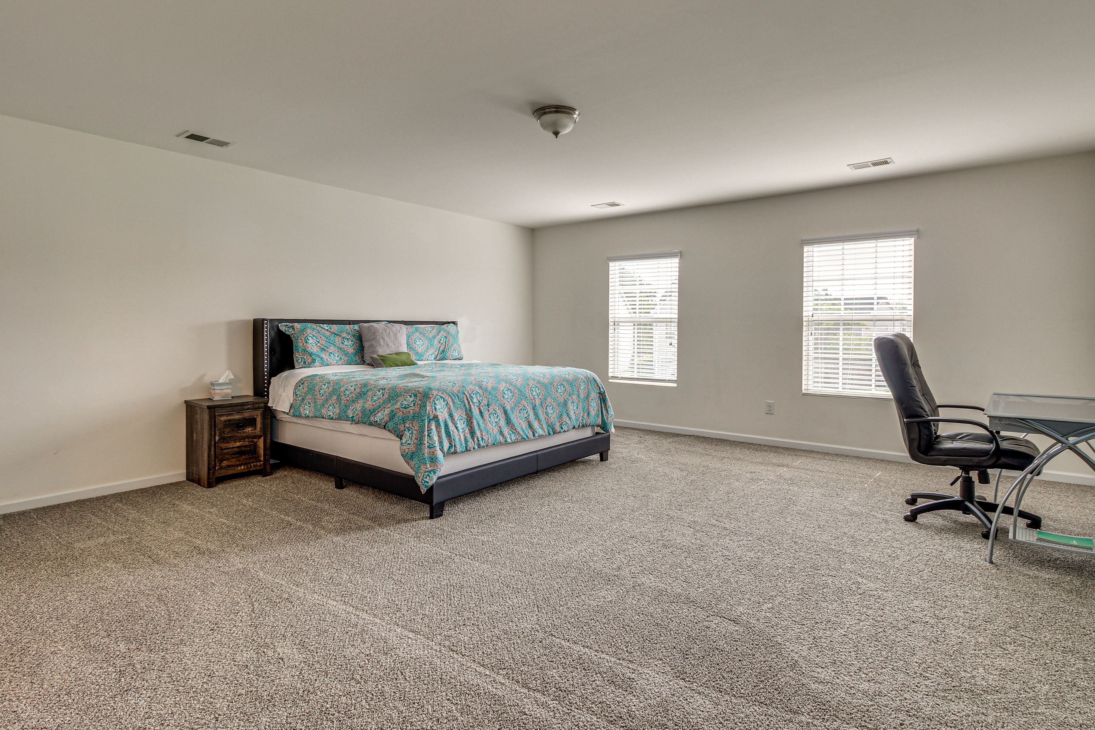 Bedroom Suite 1 | King Bed | Workstation | 2nd Floor