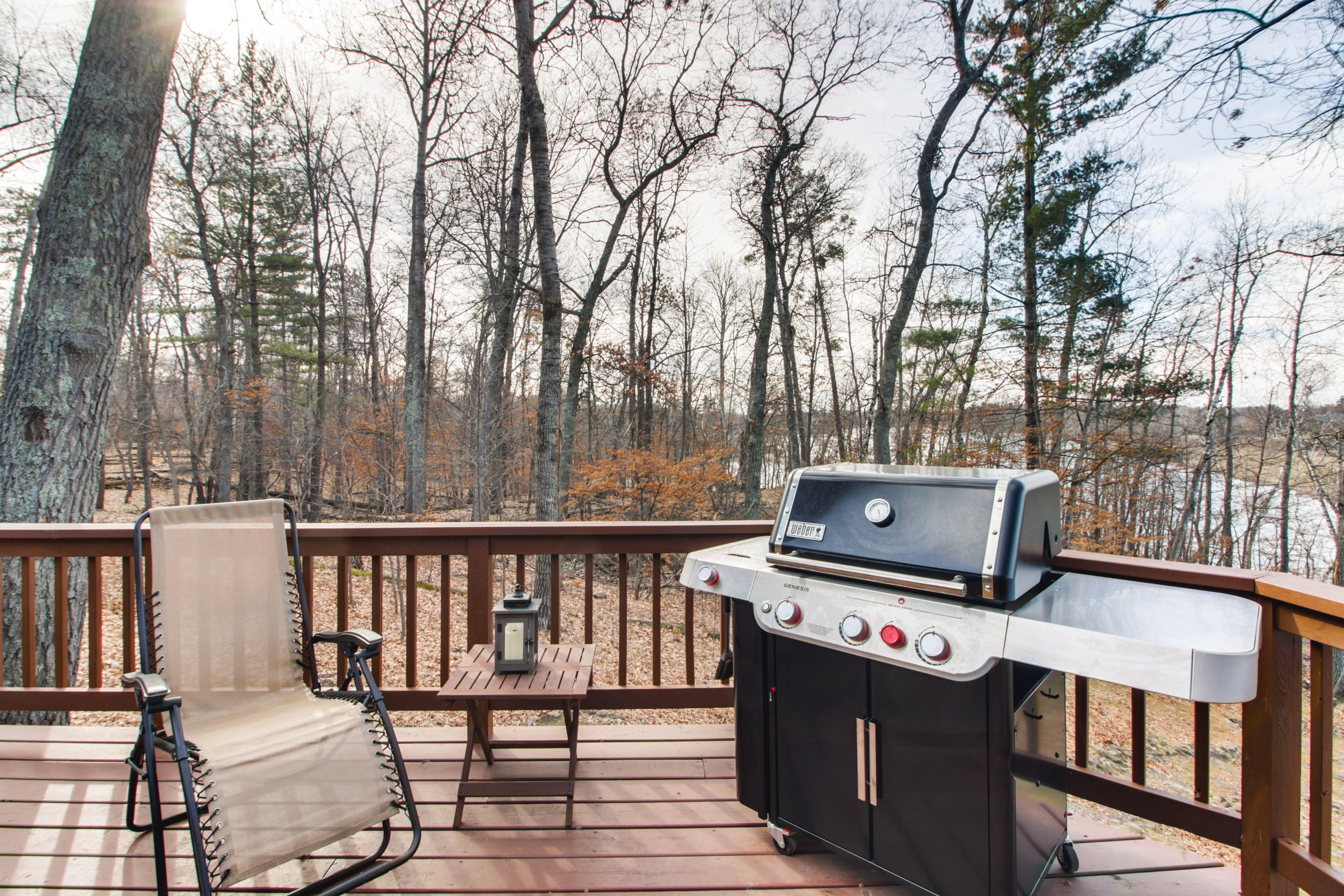 Deck | Gas Grill | Lake View