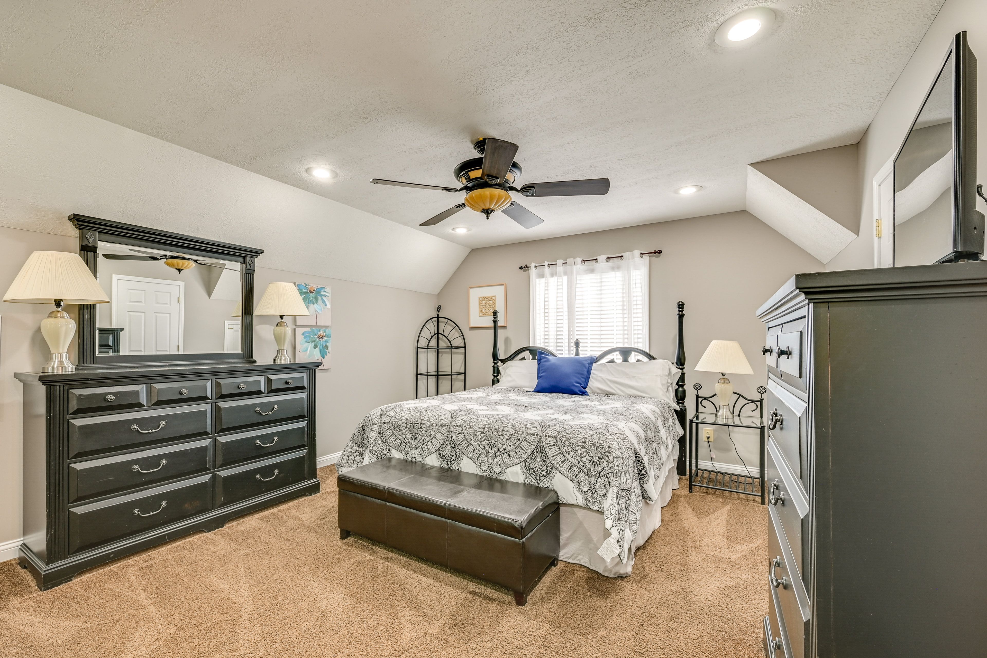 Bedroom 1 | King Bed | Linens Provided | 2nd Floor