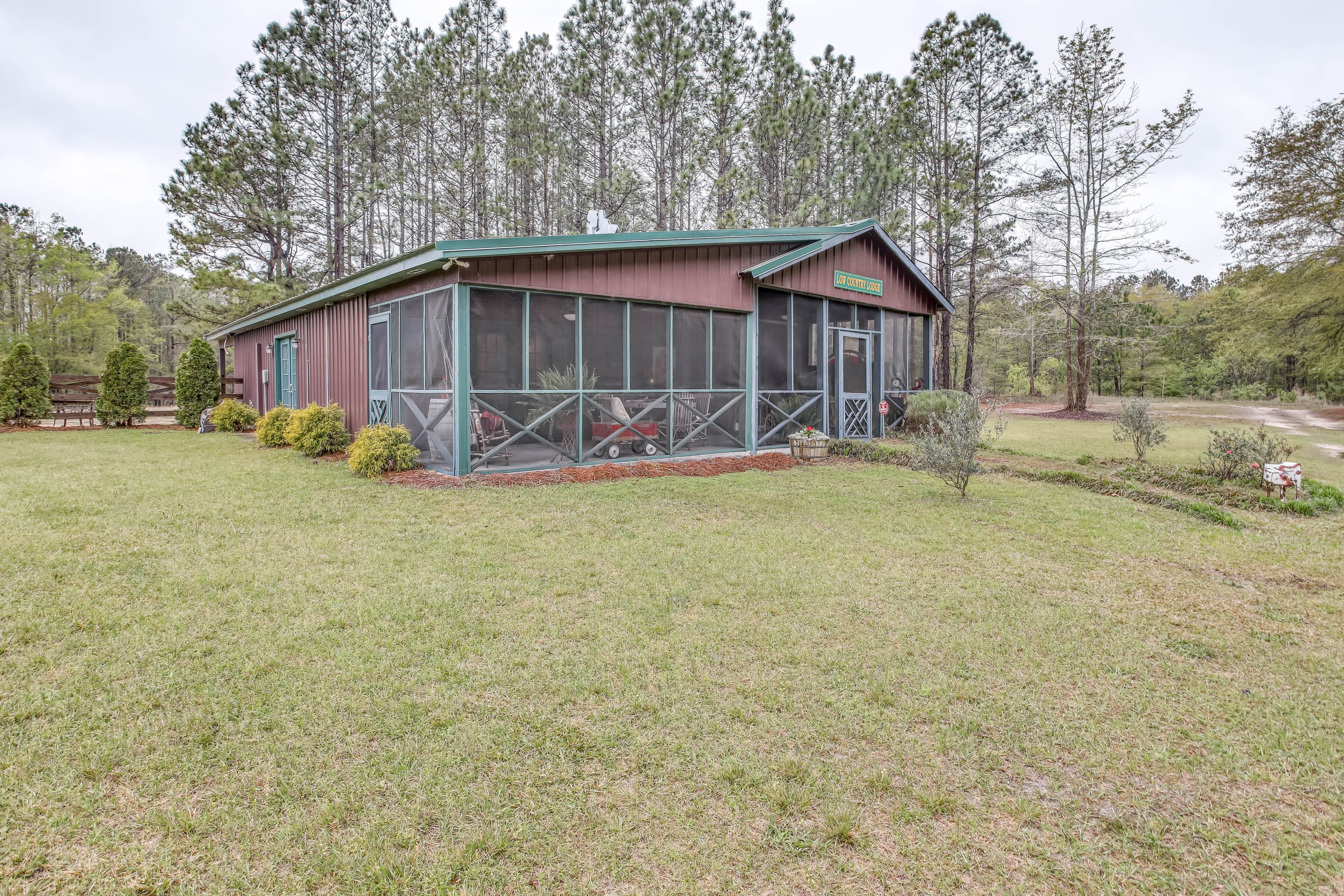 Property Exterior | Driveway (2 Vehicles) | Horse Trailer Parking (Pre-Approved)