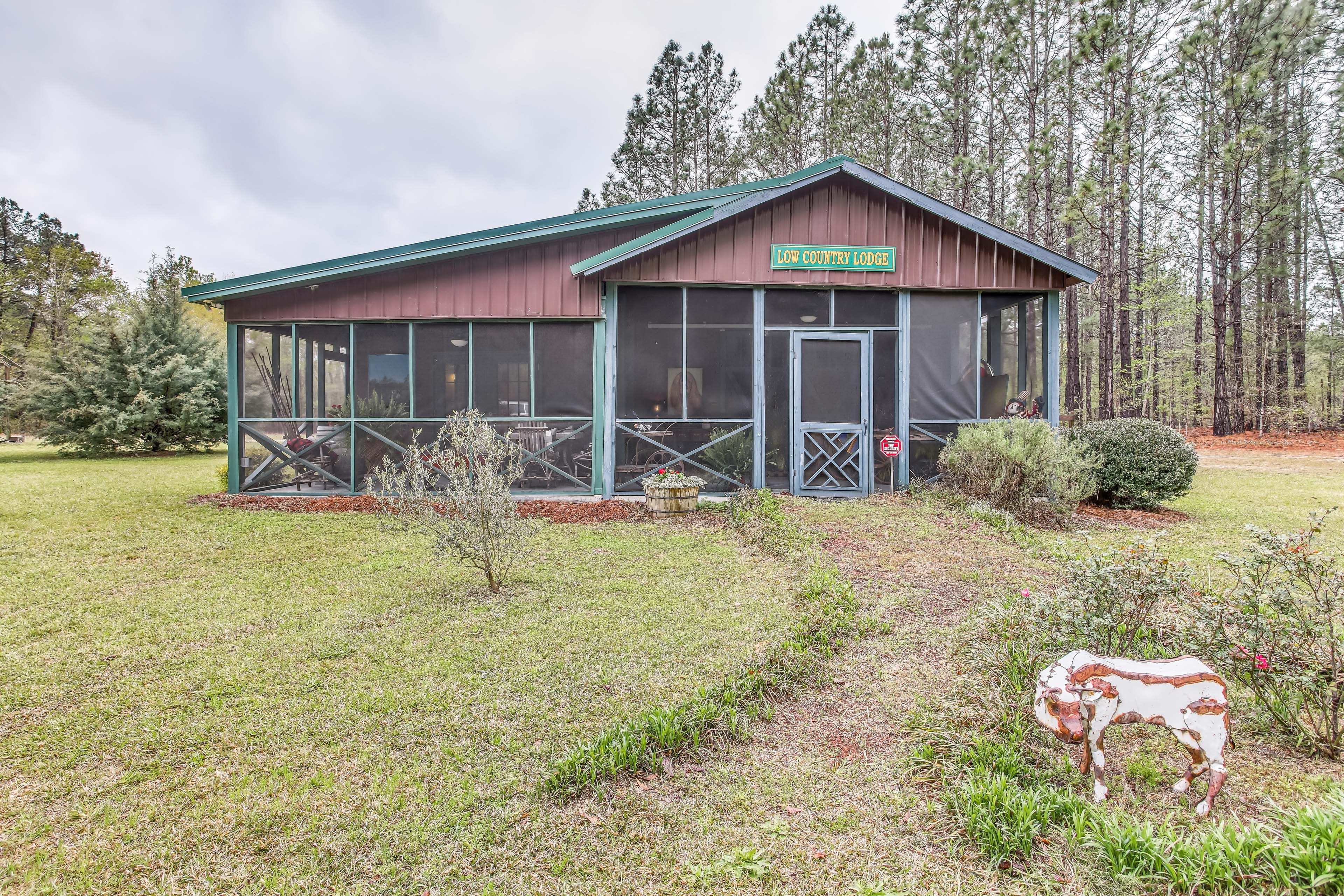 Fairmont Vacation Rental | Studio | 1BA | 1,440 Sq Ft | Step-Free Access