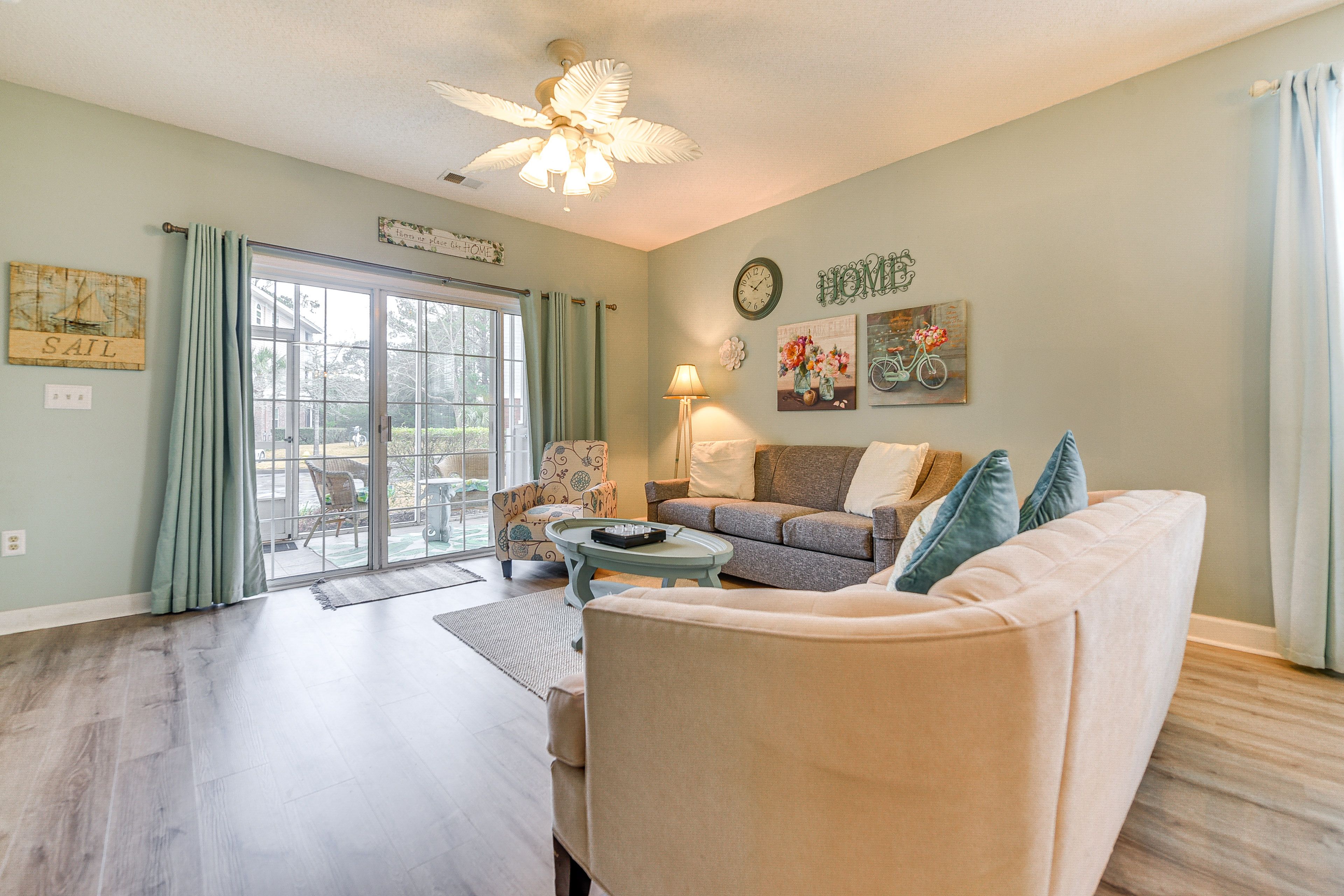 Living Room | Queen Sleeper Sofa | Central A/C & Heating | Smart TV w/ Cable