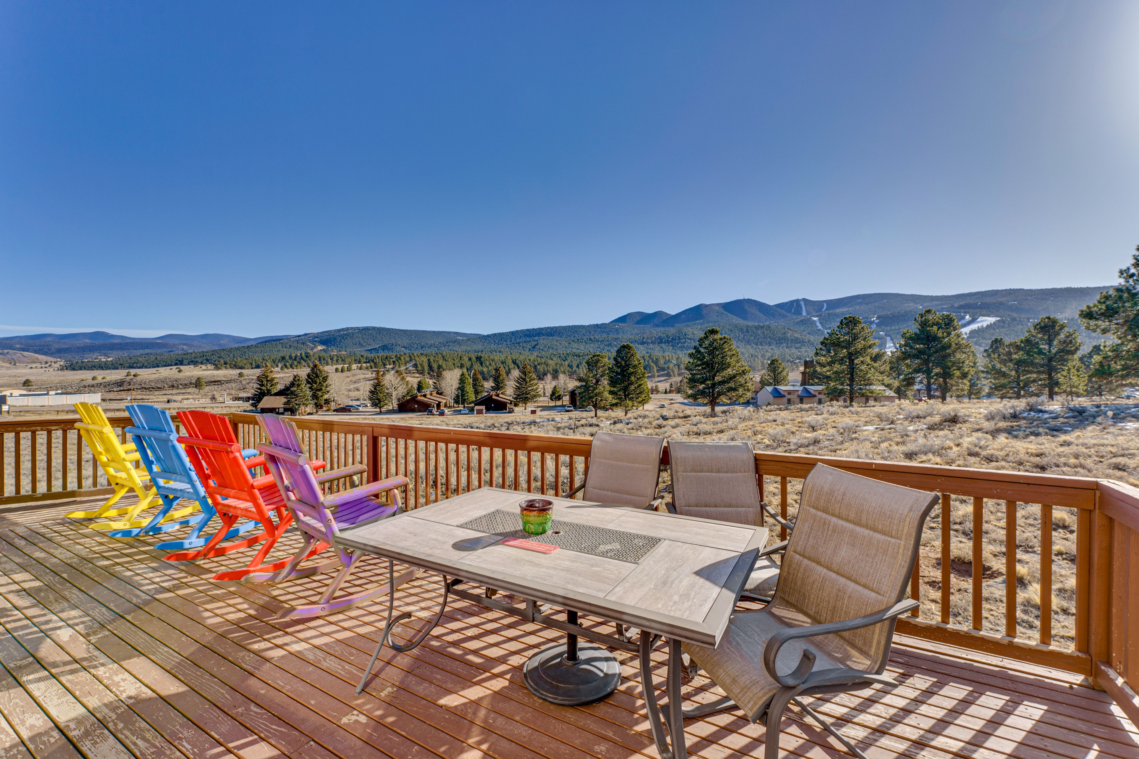 Furnished Deck | Mountain Views | Outdoor Dining