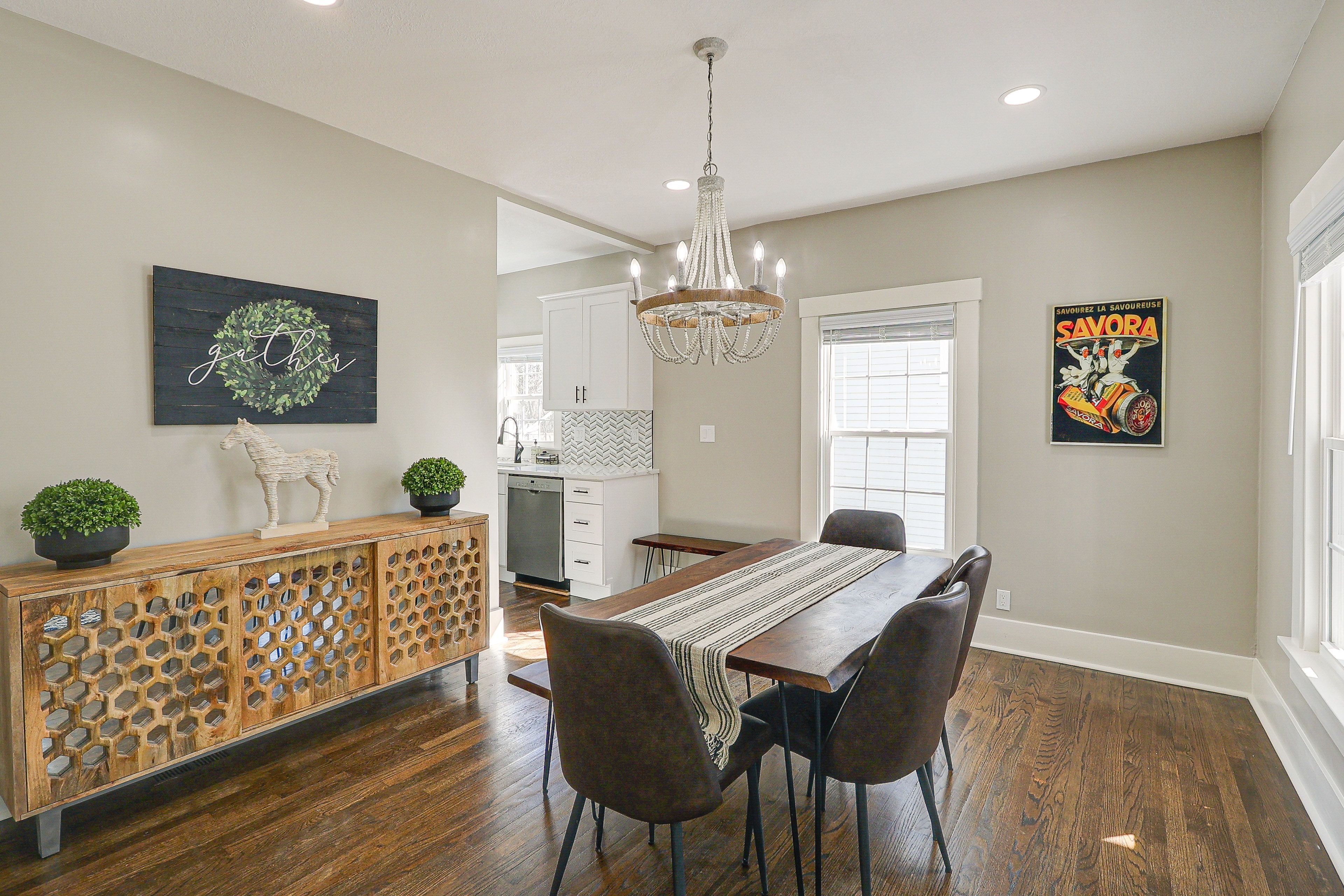 Dining Area | 1st Floor