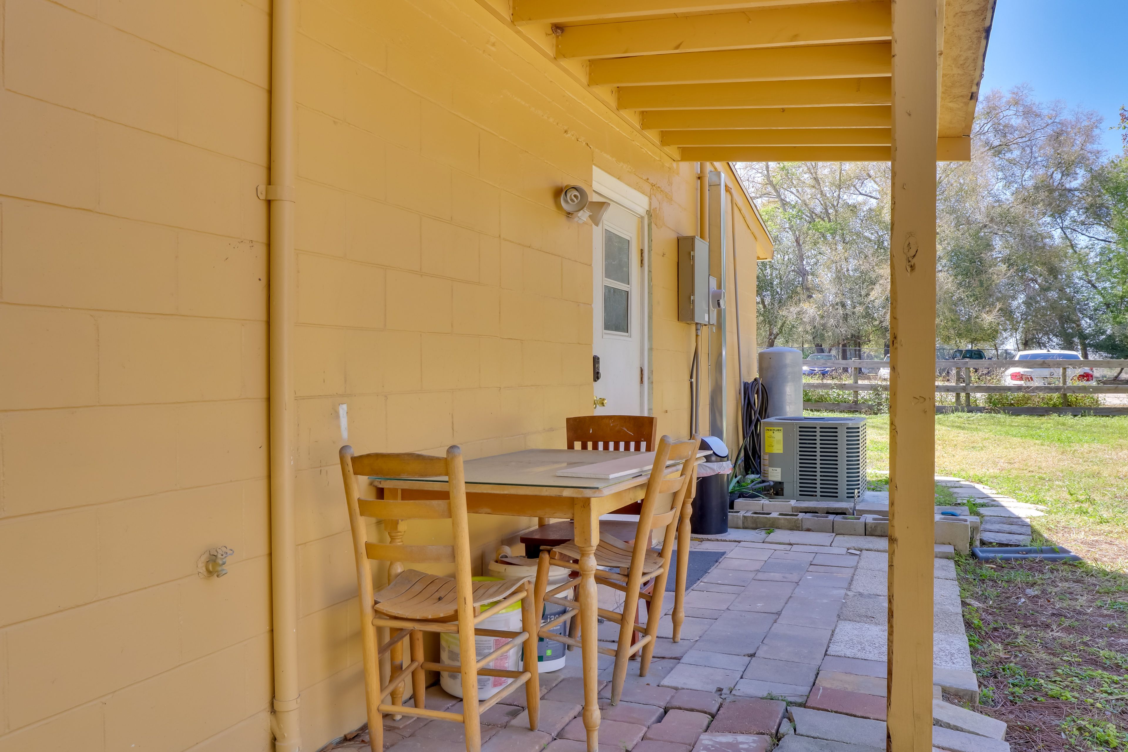 Covered Patio (Shared) | Outdoor Seating & Dining (Shared)