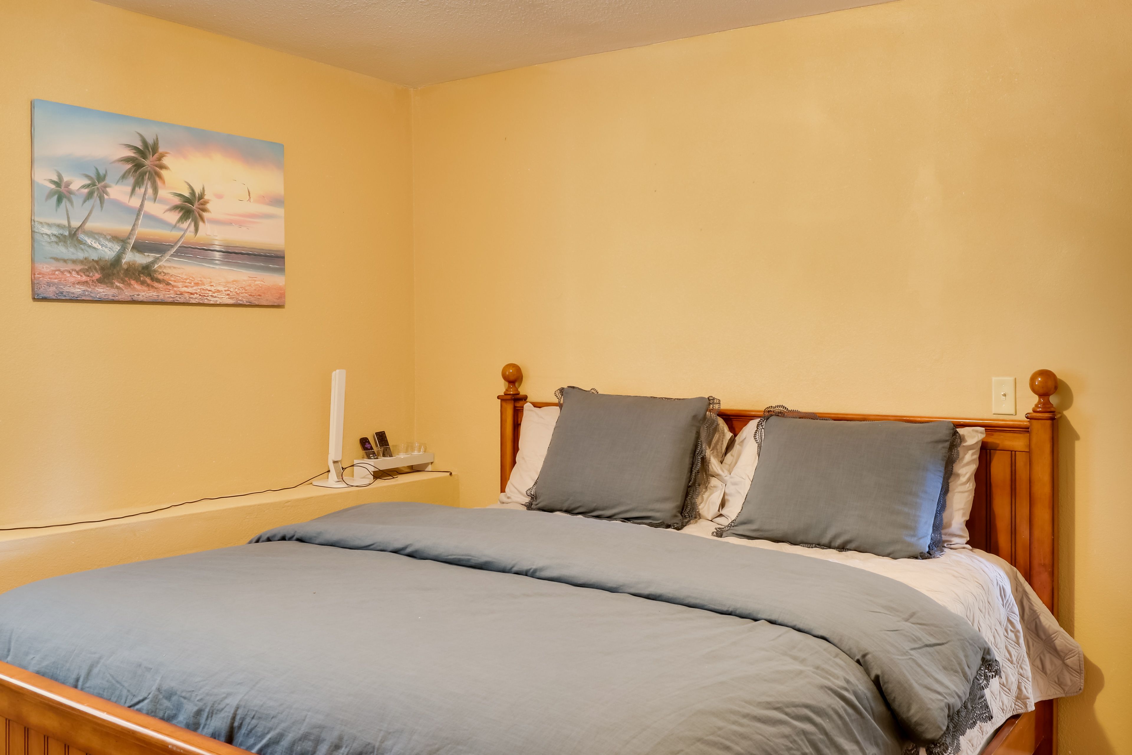 Bedroom 2 | Queen Bed | Flat-Screen TV