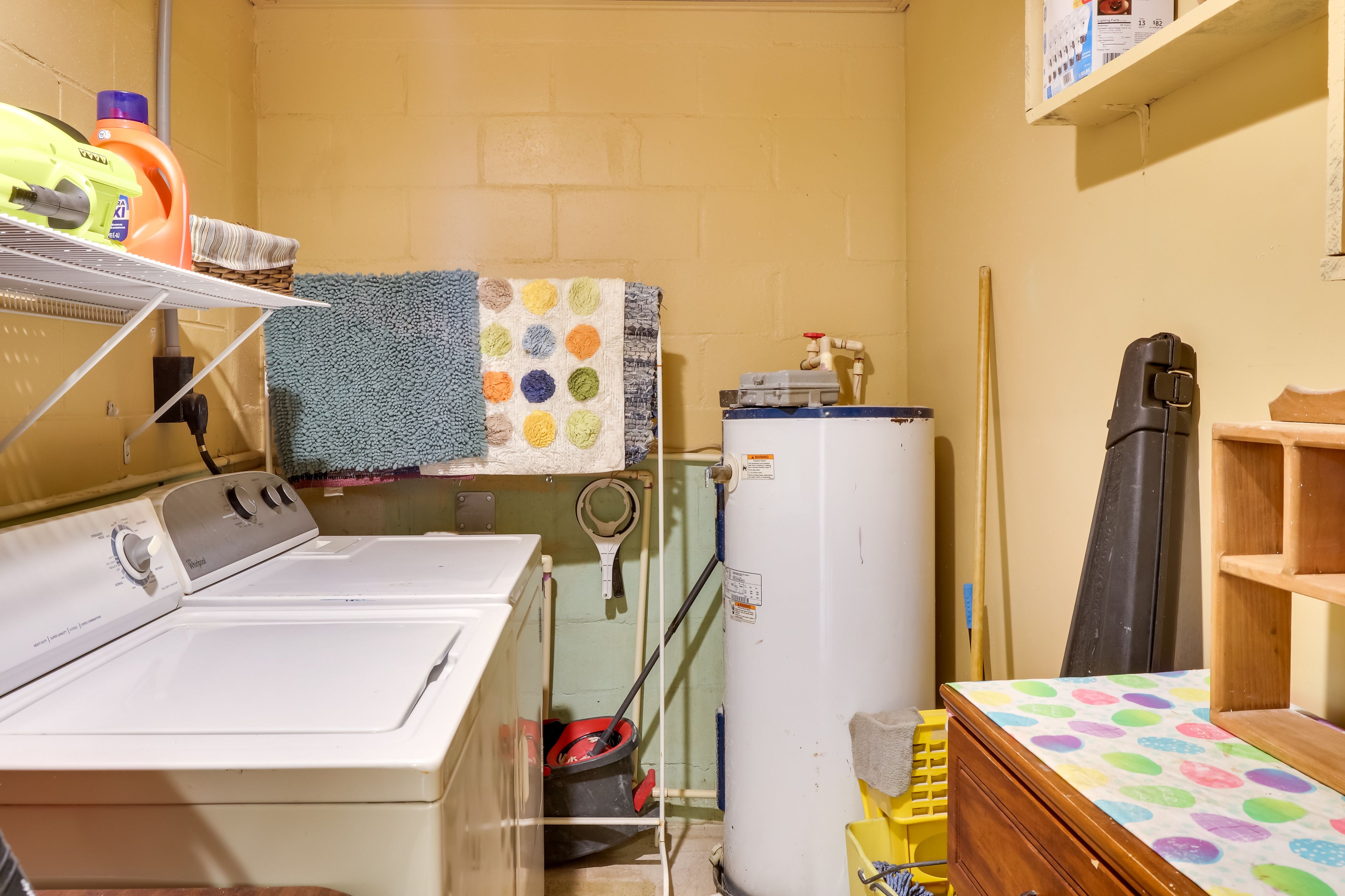 Laundry Area (Shared) | Washer/Dryer