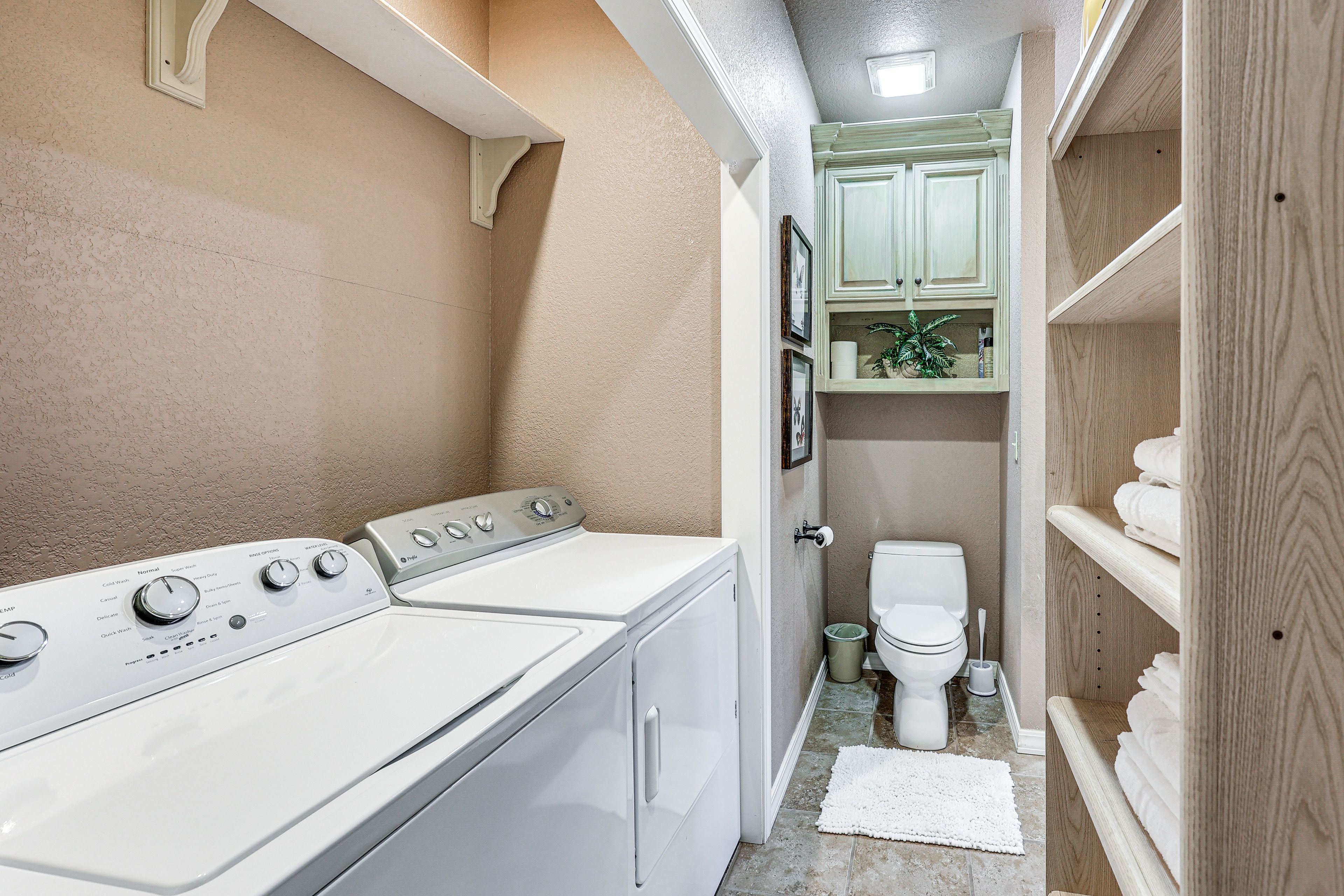 Washer + Dryer