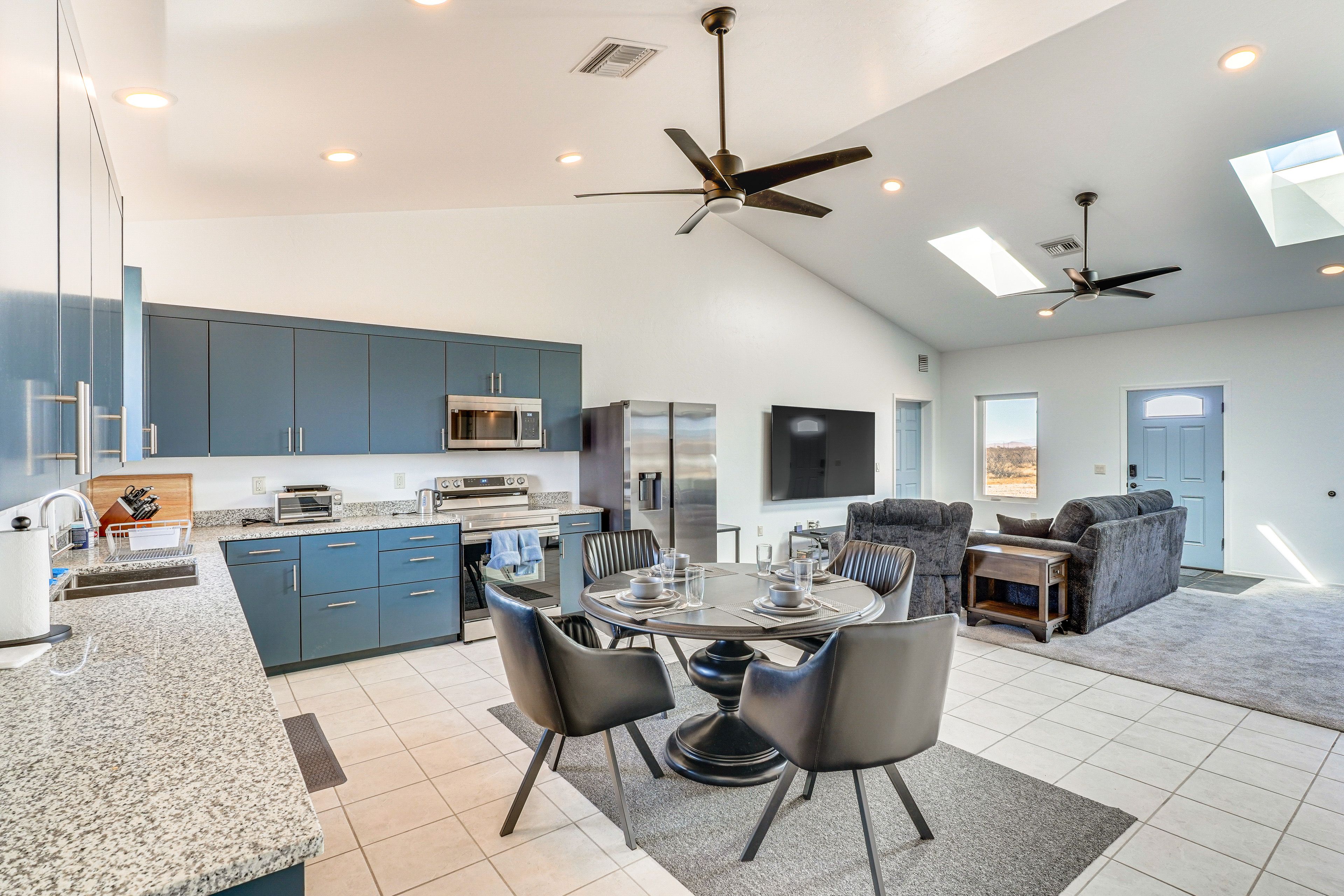 Dining Area | Dishware & Flatware